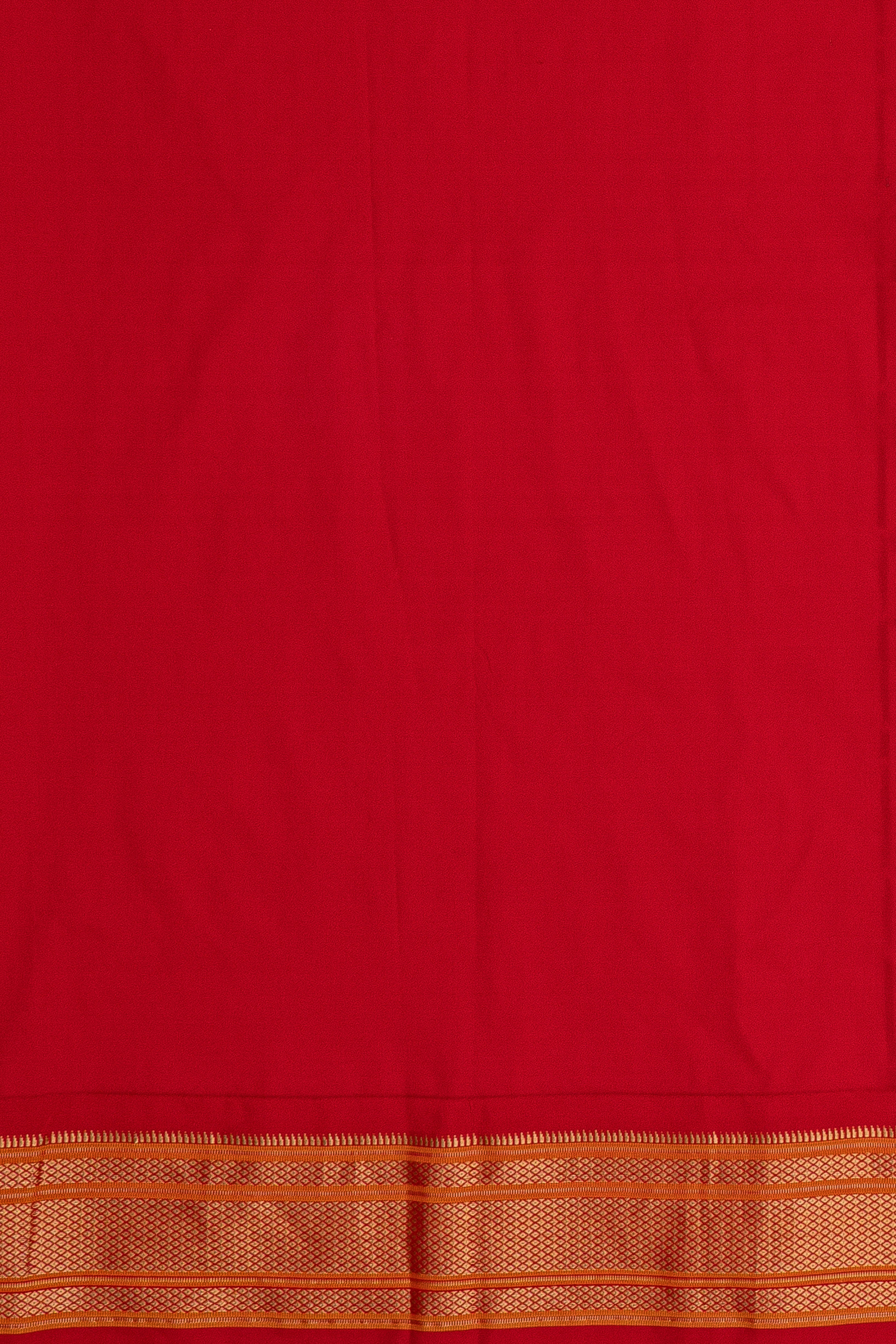 Bottle Green Pure Silk Kadiyal Paithani with contrast Red Chattai border