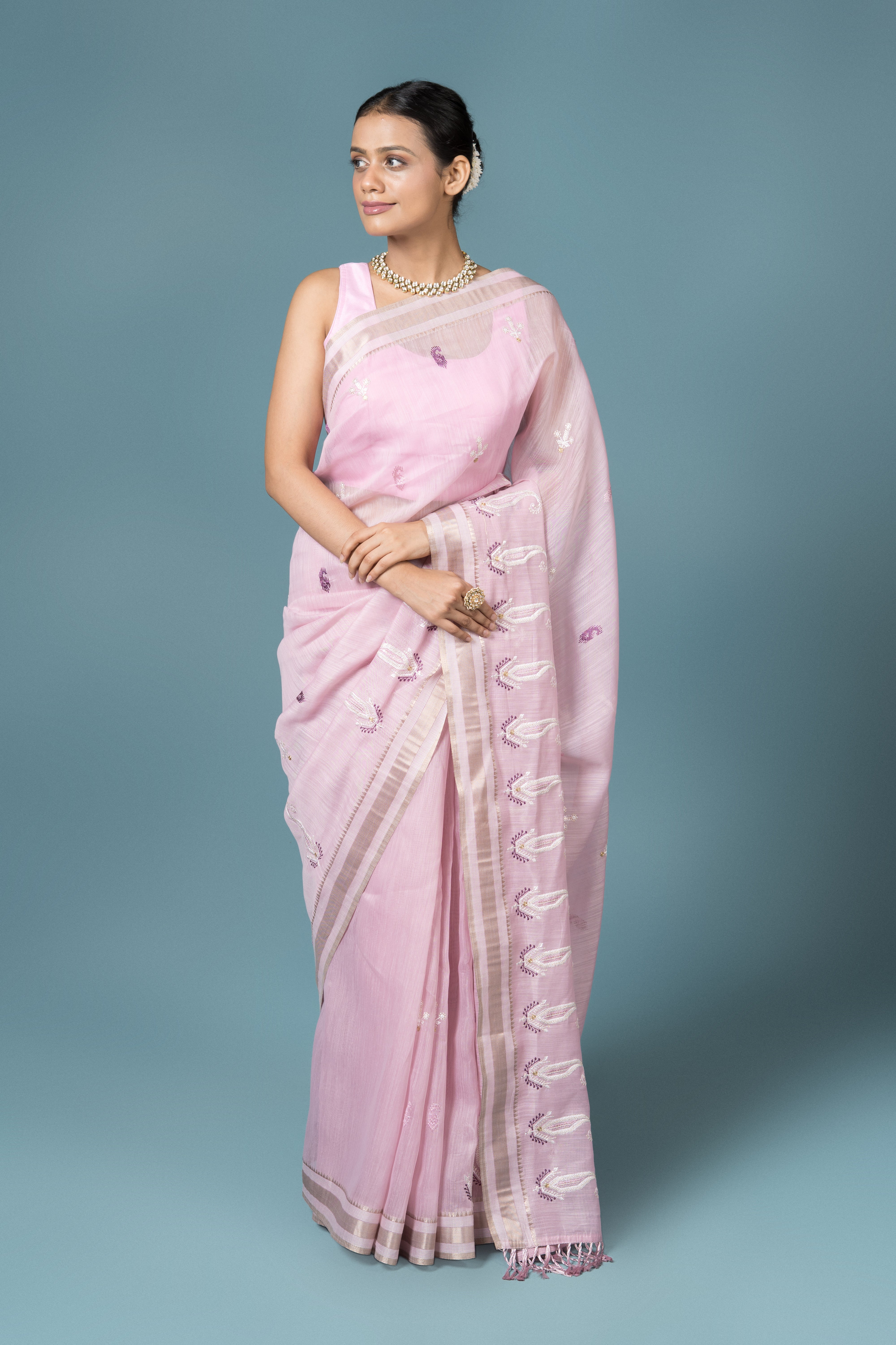 Light Pink Cotton Saree With Thread Work