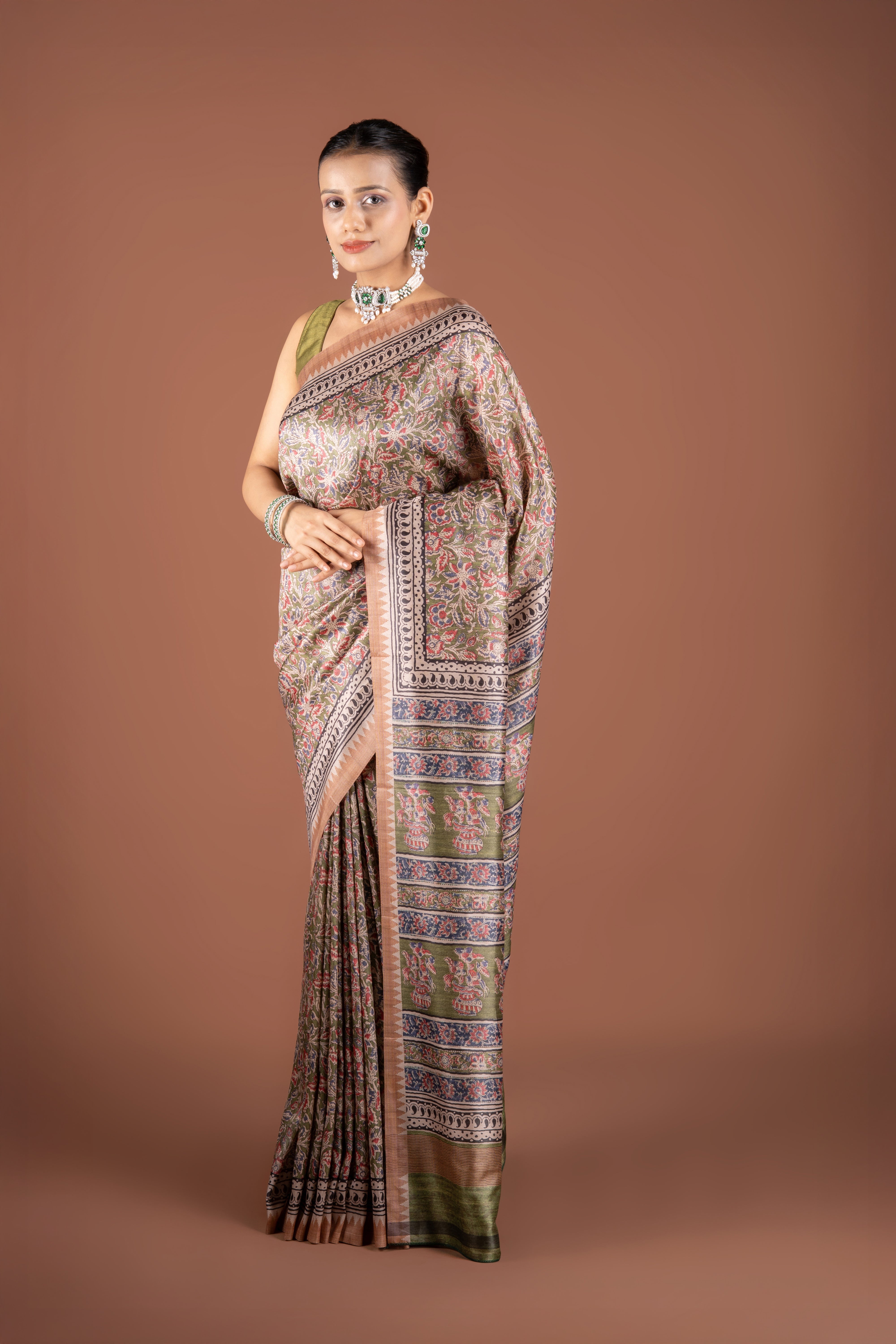 Green Dupion Silk Saree with Floral Print