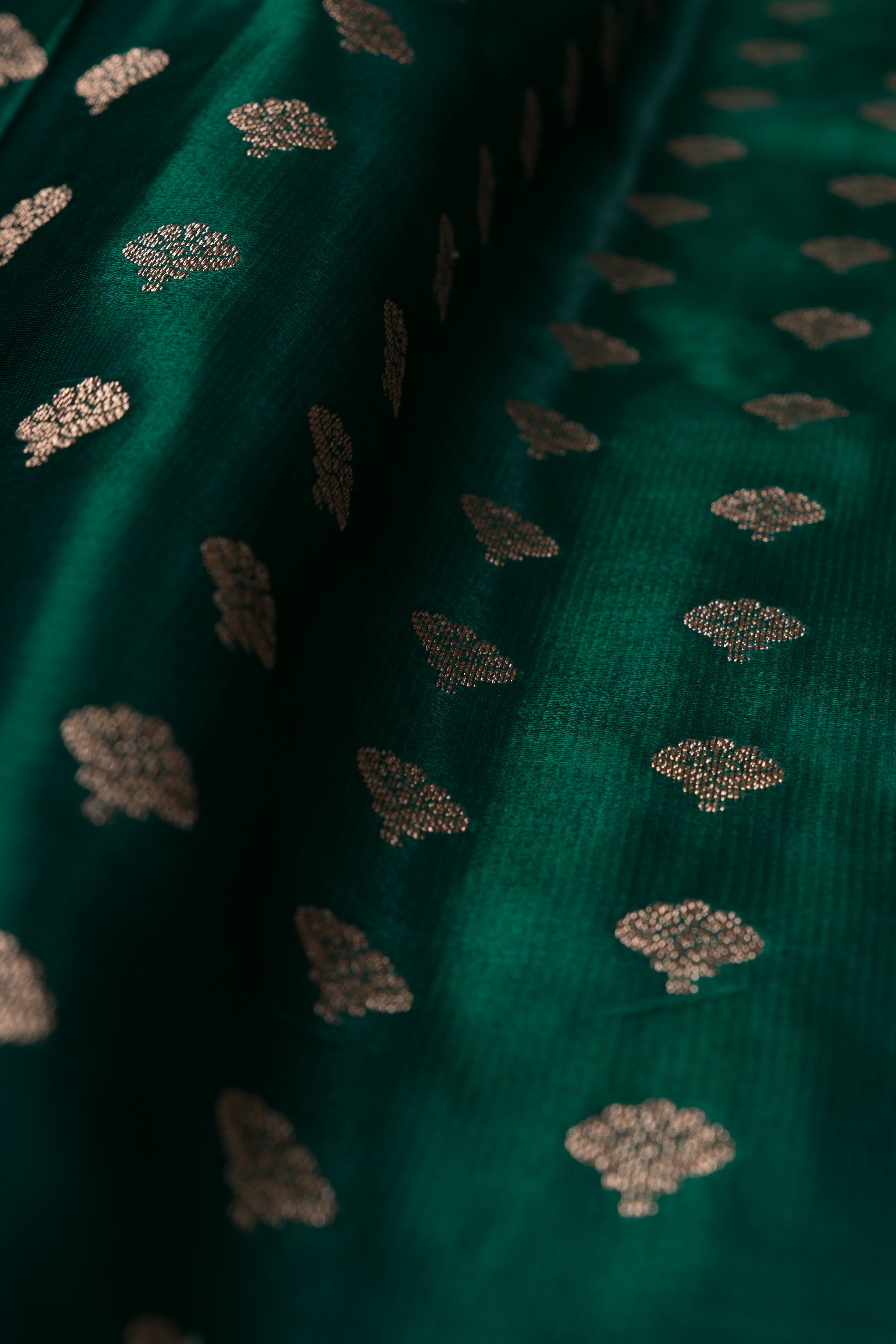 Bottle Green Soft Silk Banarasi Saree with Jamdani Pallu