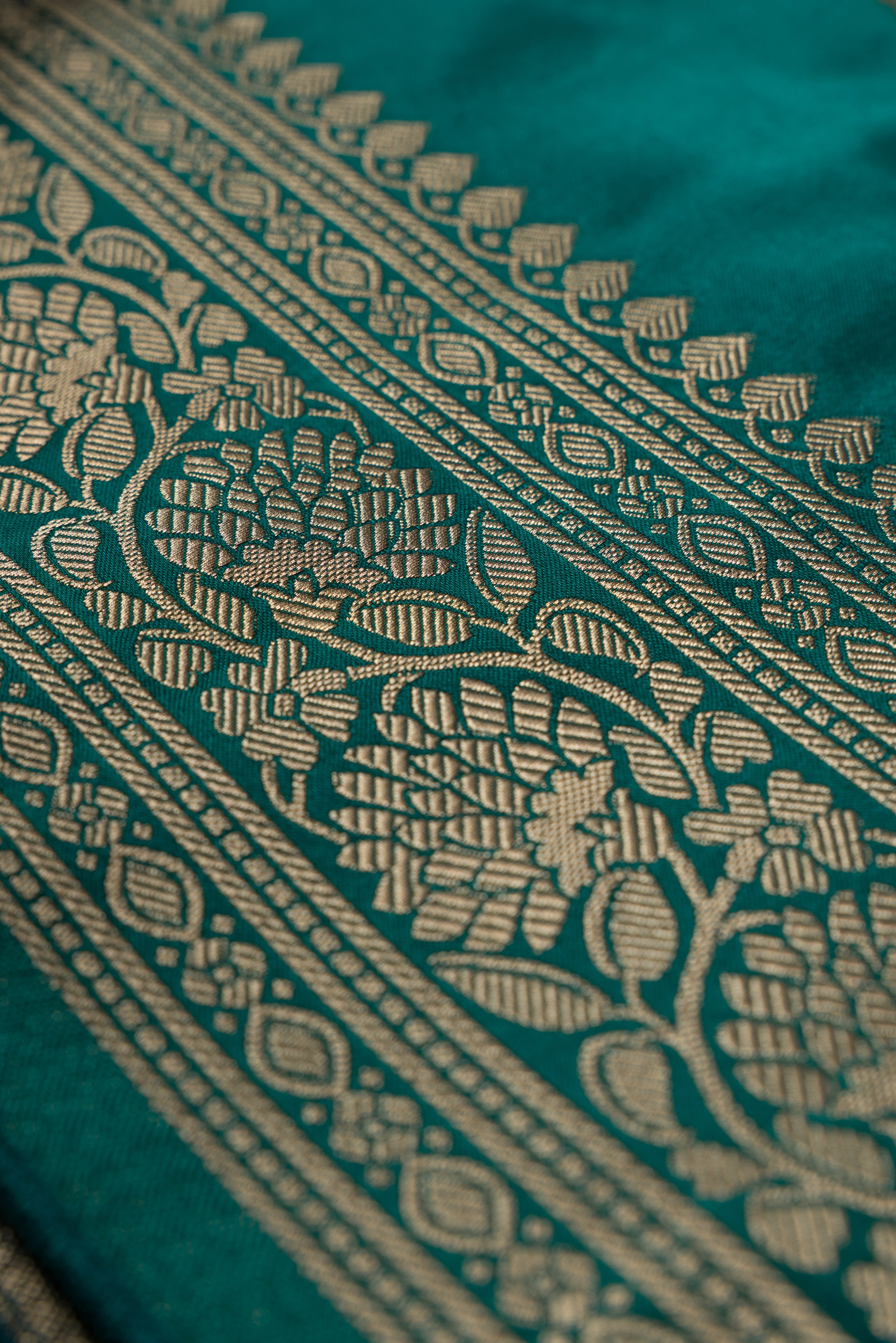 Peacock Green Katan Silk Banarasi Saree with Paisley Pallu and Jaal brocade blouse