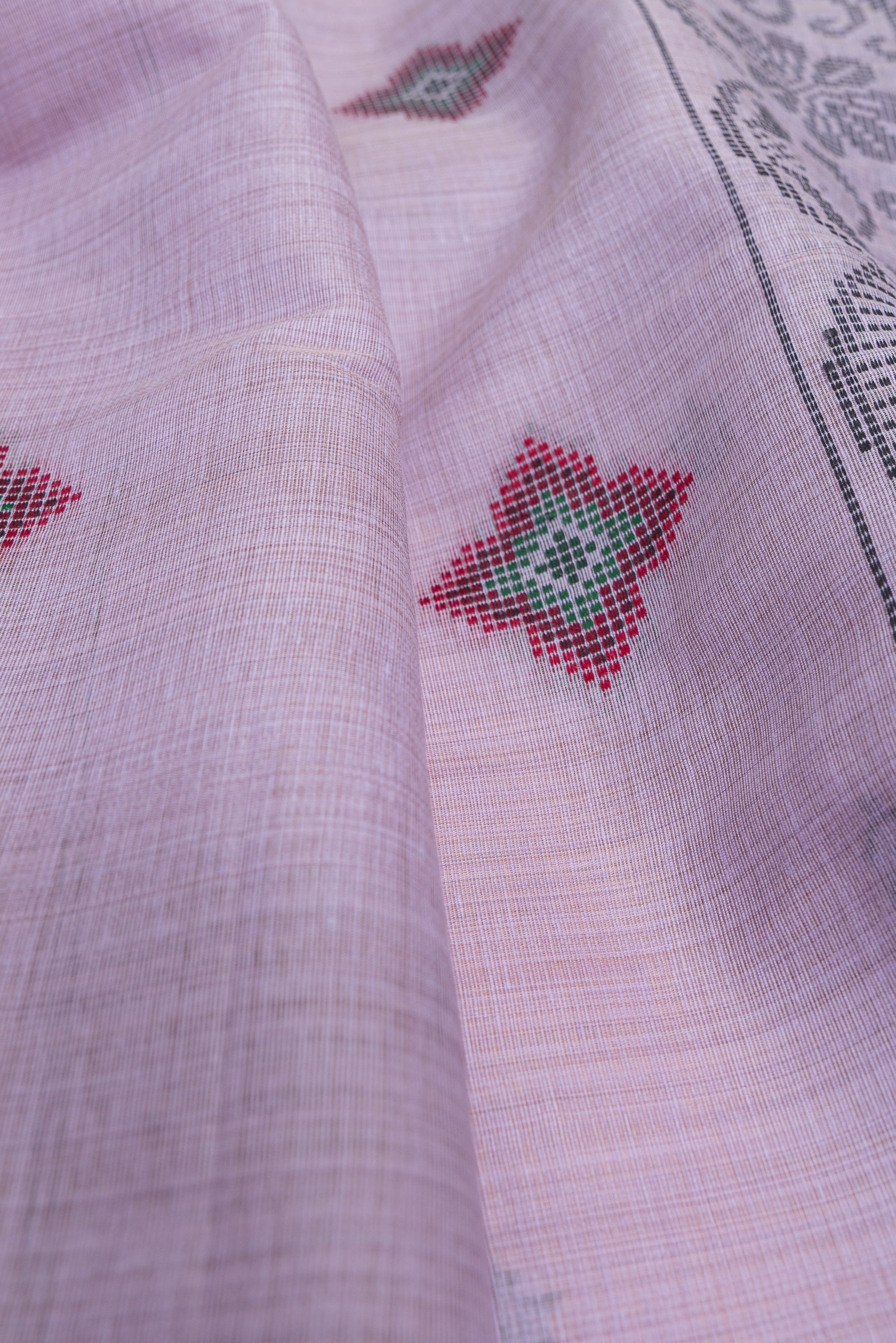 Lavender Cotton Saree with Geometric Hīraka butti and Pallu