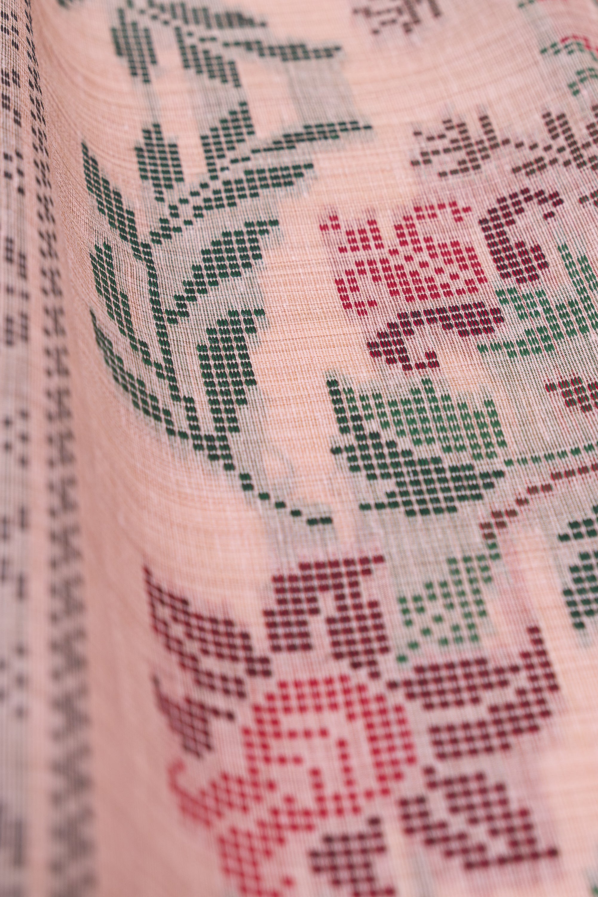 Pastel Rose Cotton Saree with Geometric Mor butti and Geometric Parrot Pallu