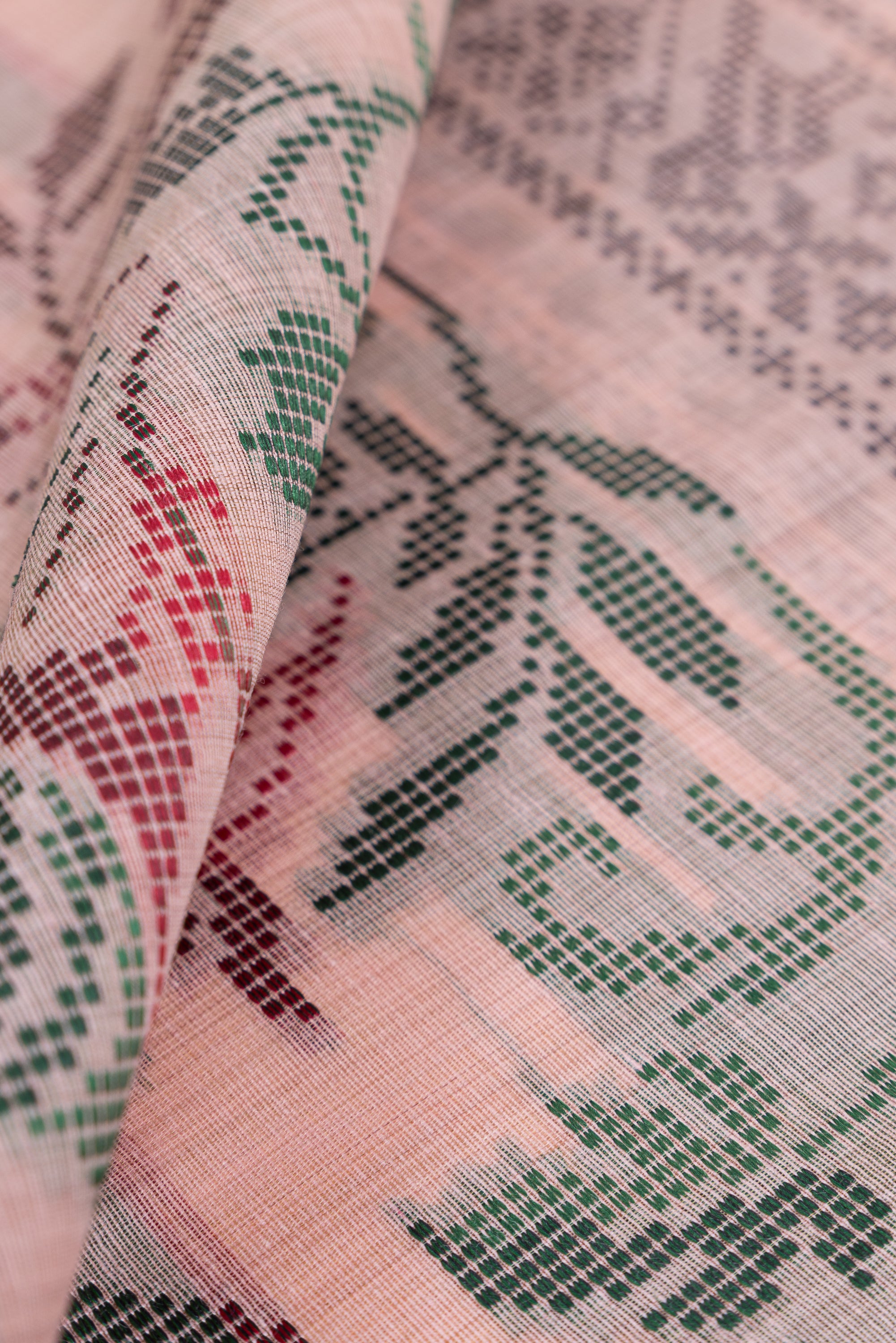 Pastel Rose Cotton Saree with Geometric Mor butti and Geometric Parrot Pallu