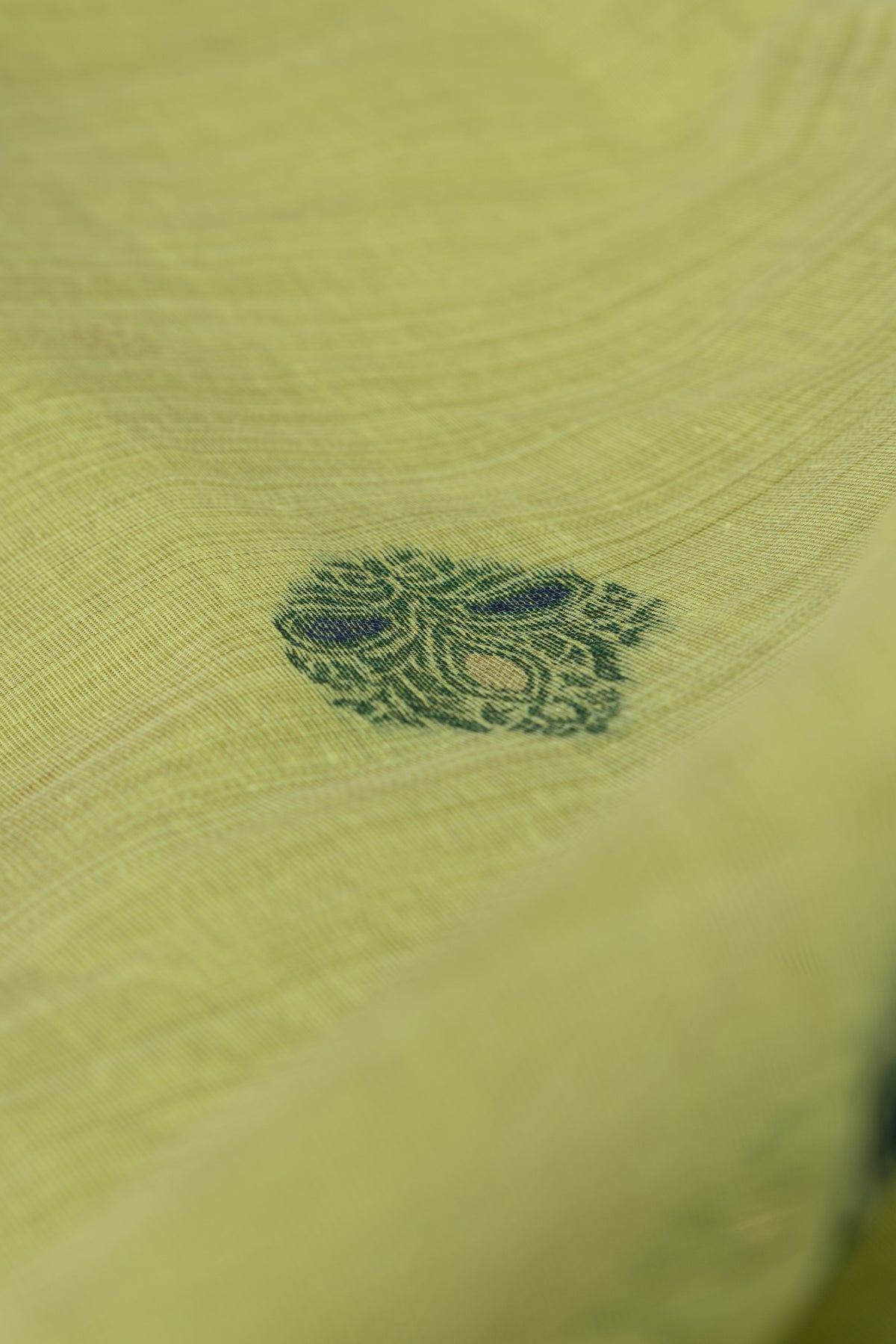 Lime Green Jamdhani Cotton Paithani Saree with Double butti and Pakṣivṛnda Pallu
