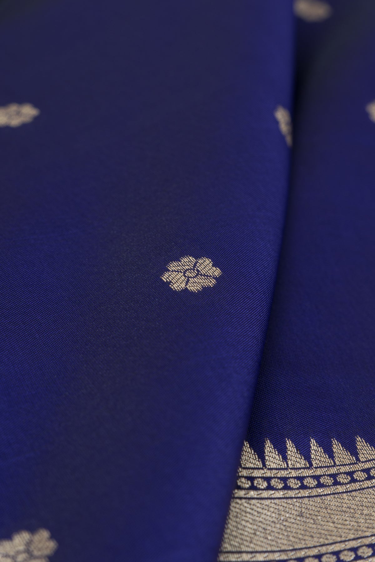 Royal Purple Apurva Silk Paithani Saree with Sitaara butti, Muniya border and Resham threadwork Floral Pallu