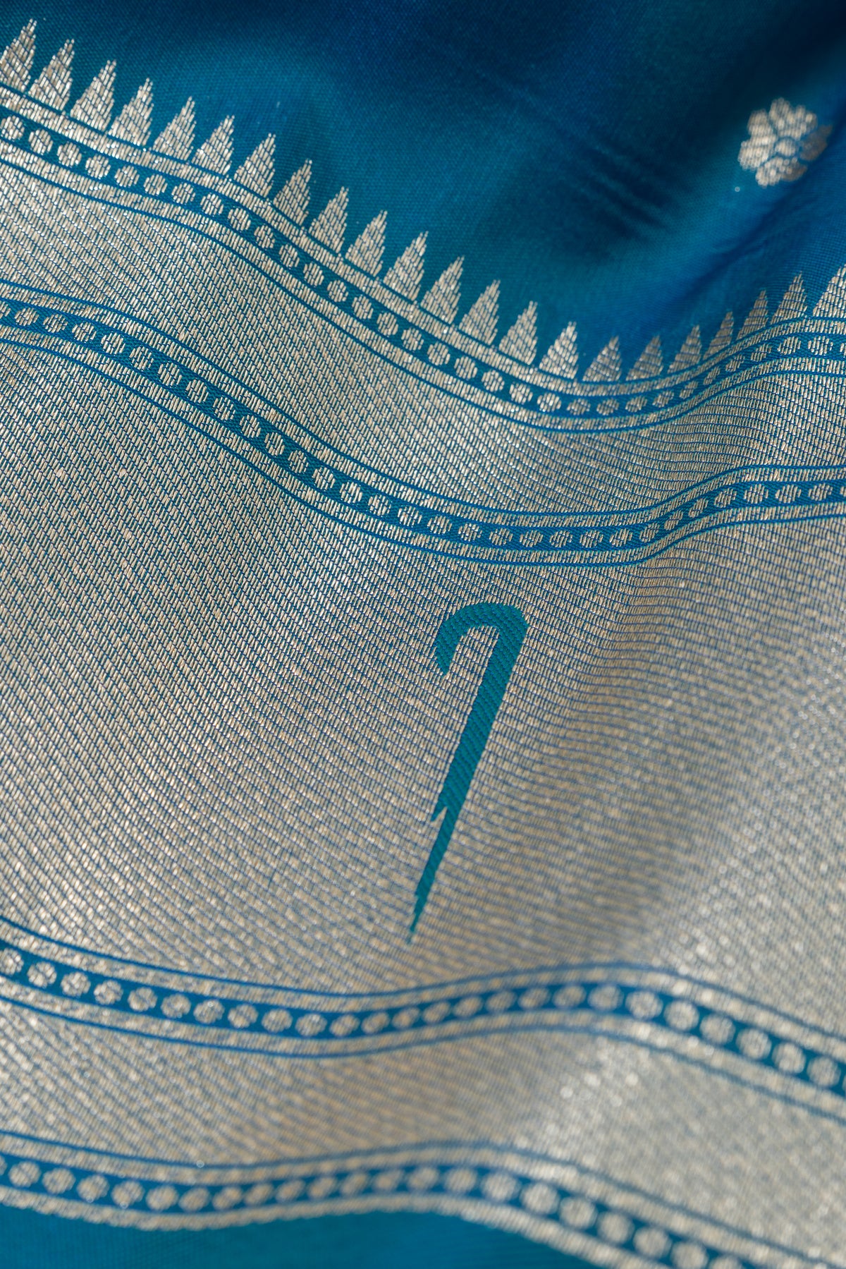 Morpankhi Blue Apurva Silk Paithani Saree with Sitaara butti, Muniya border and Resham threadwork Floral Pallu