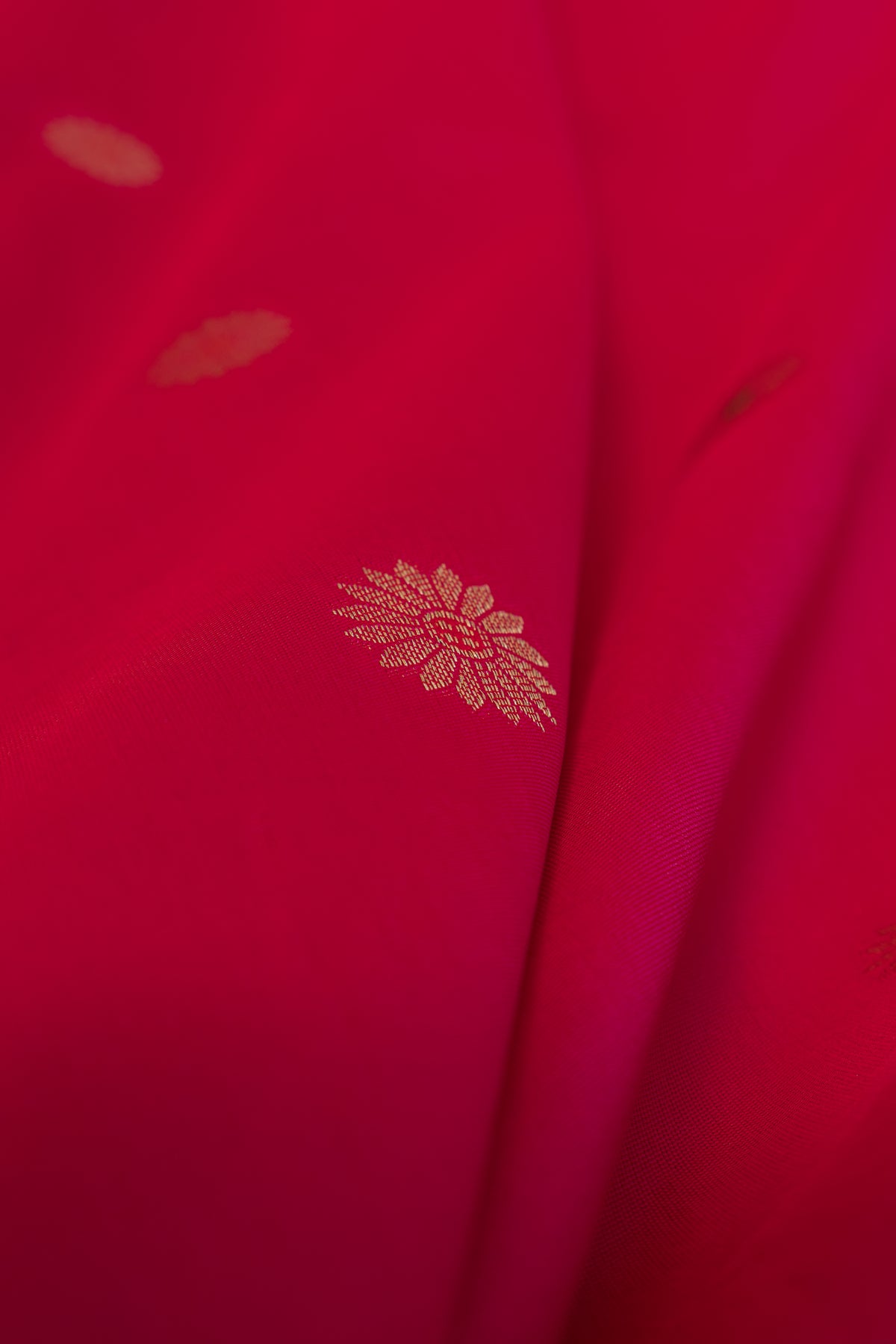 Rani Pink Katan Silk Paithani Saree with Meena butti, Muniya border and Dvi-Mayūra Vrikṣa