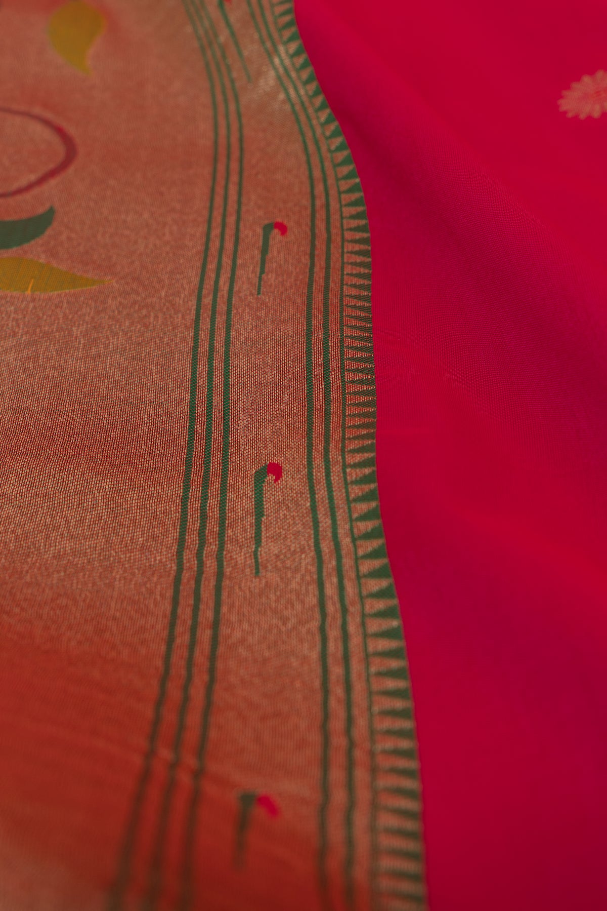 Rani Pink Katan Silk Paithani Saree with Meena butti, Muniya border and Dvi-Mayūra Vrikṣa