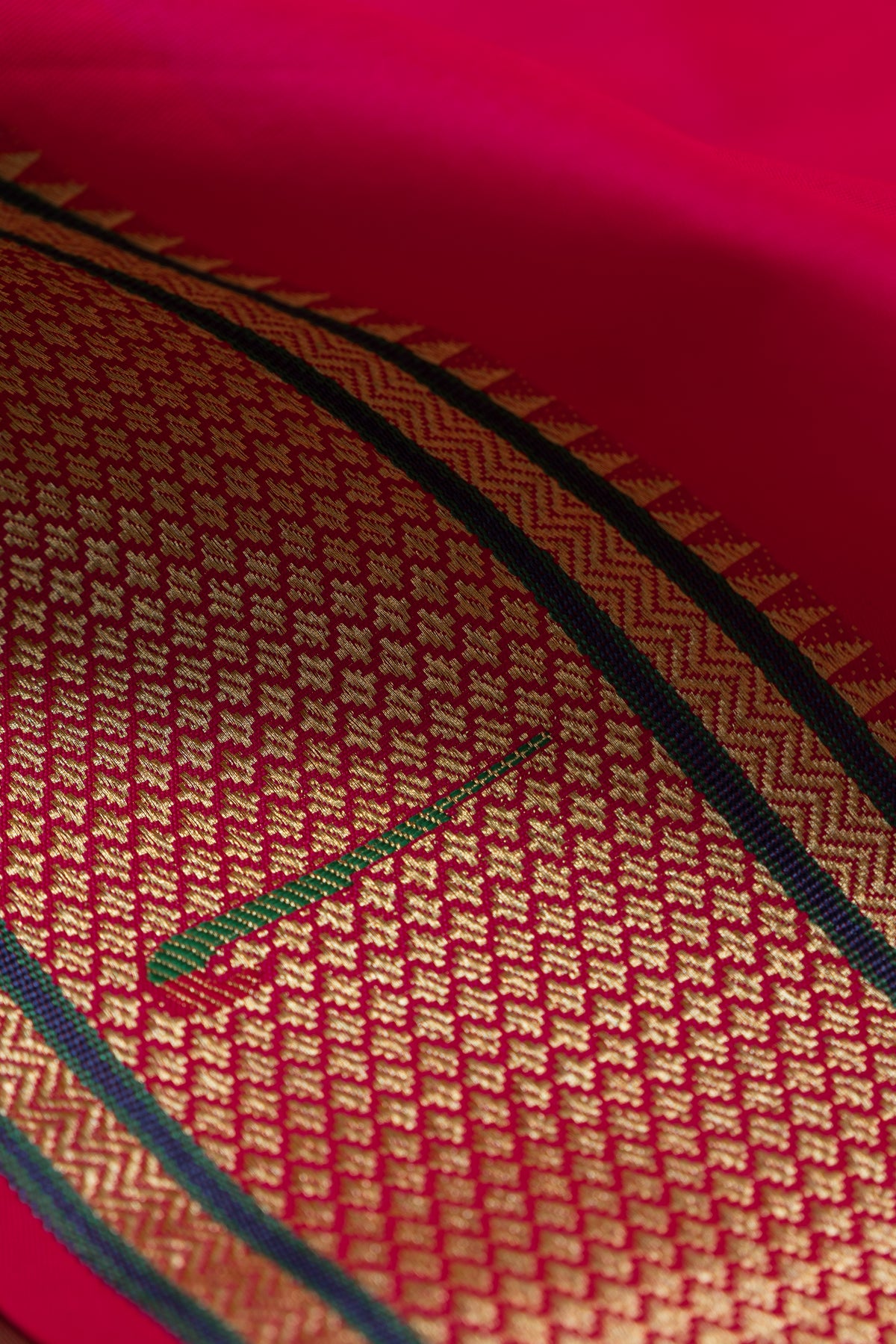 Rani Pink Katan Silk Paithani Saree with Meena butti, Muniya border and Dvi-Mayūra Vrikṣa