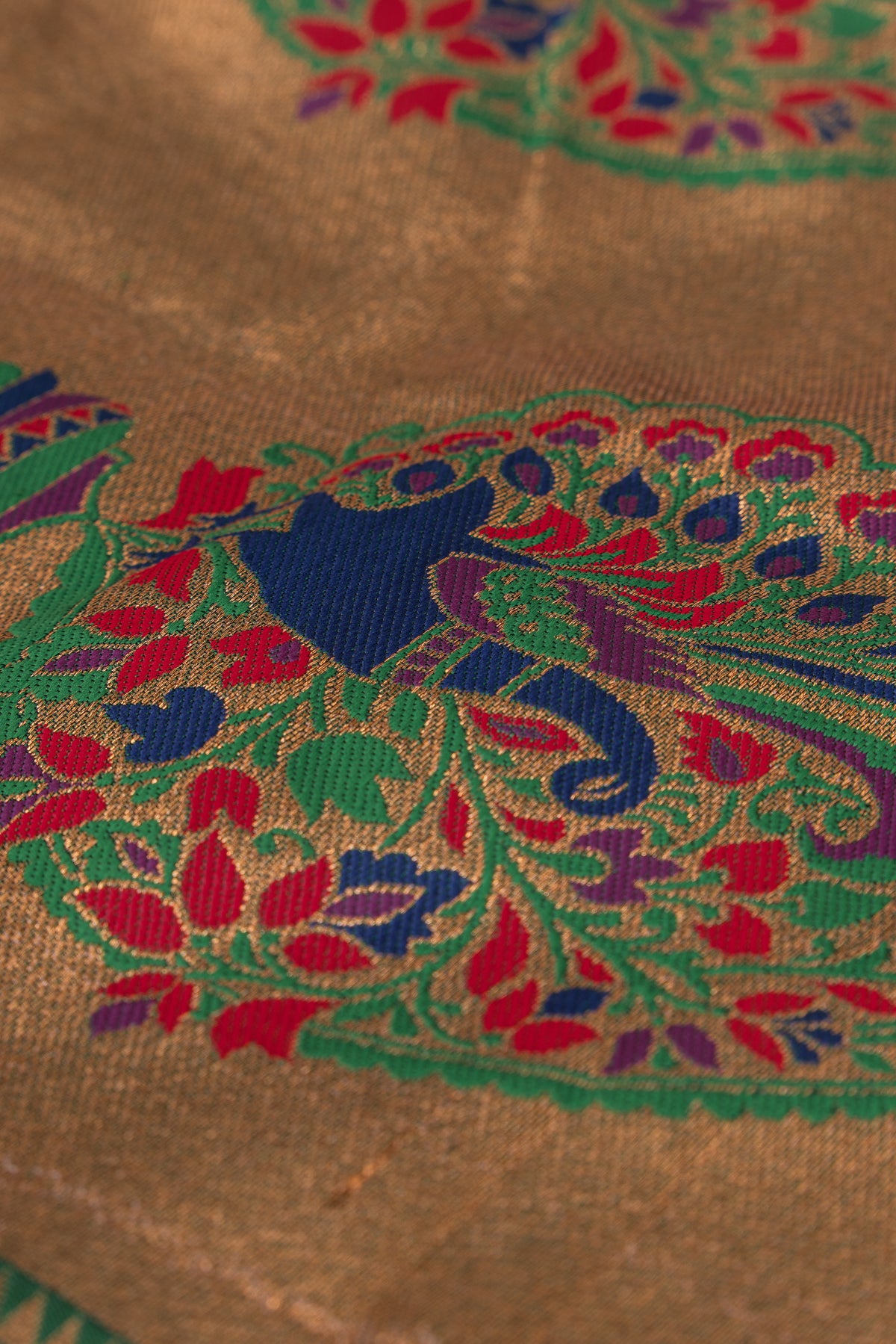 Emerald Green Apurva Silk Paithani Saree with Meena butti, gold zari and Ṣaṭmayūrapallu