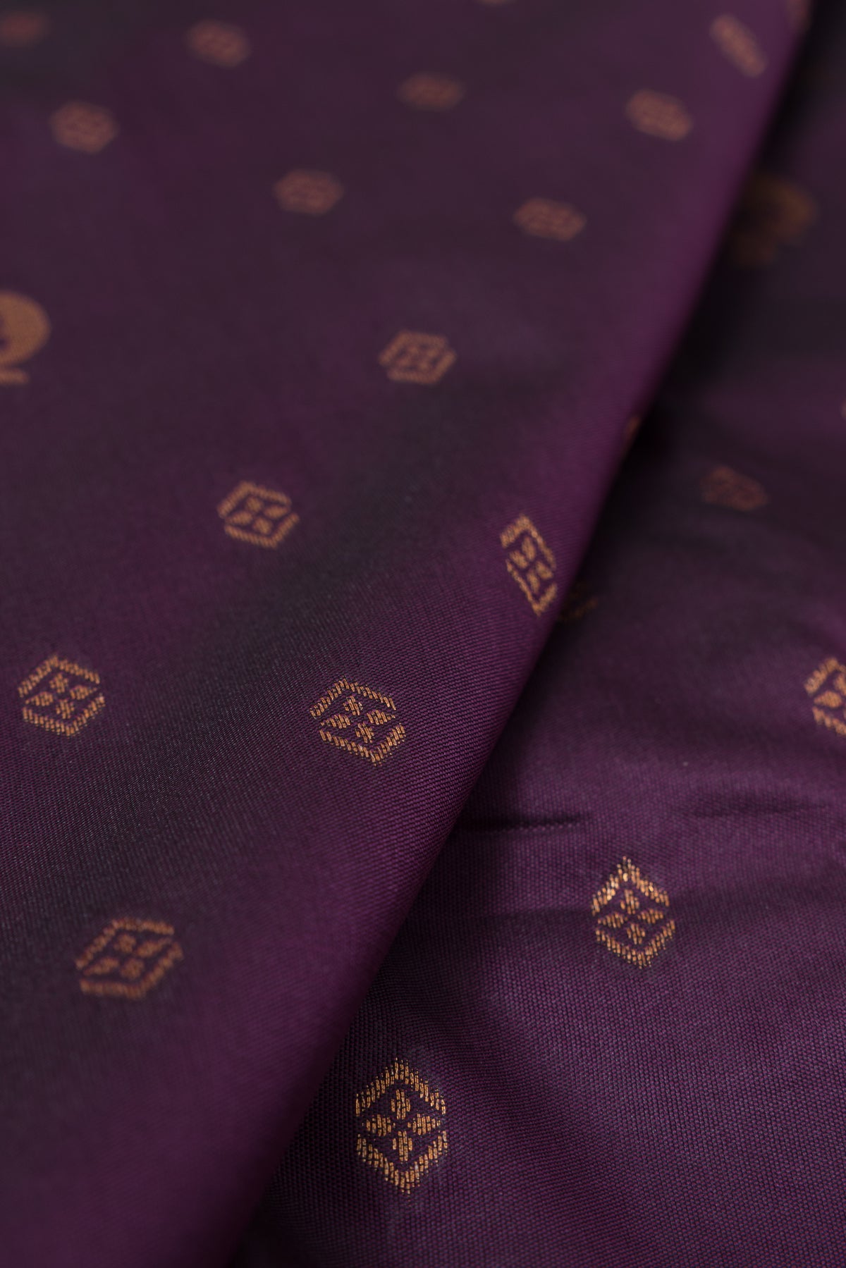 Plum Purple Apurva Silk Paithani Saree with Meena butti, gold zari and Ṣaṭmayūrapallu