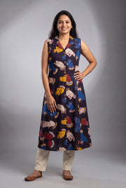 Charcoal Sukumāra Kurti with Hasta print