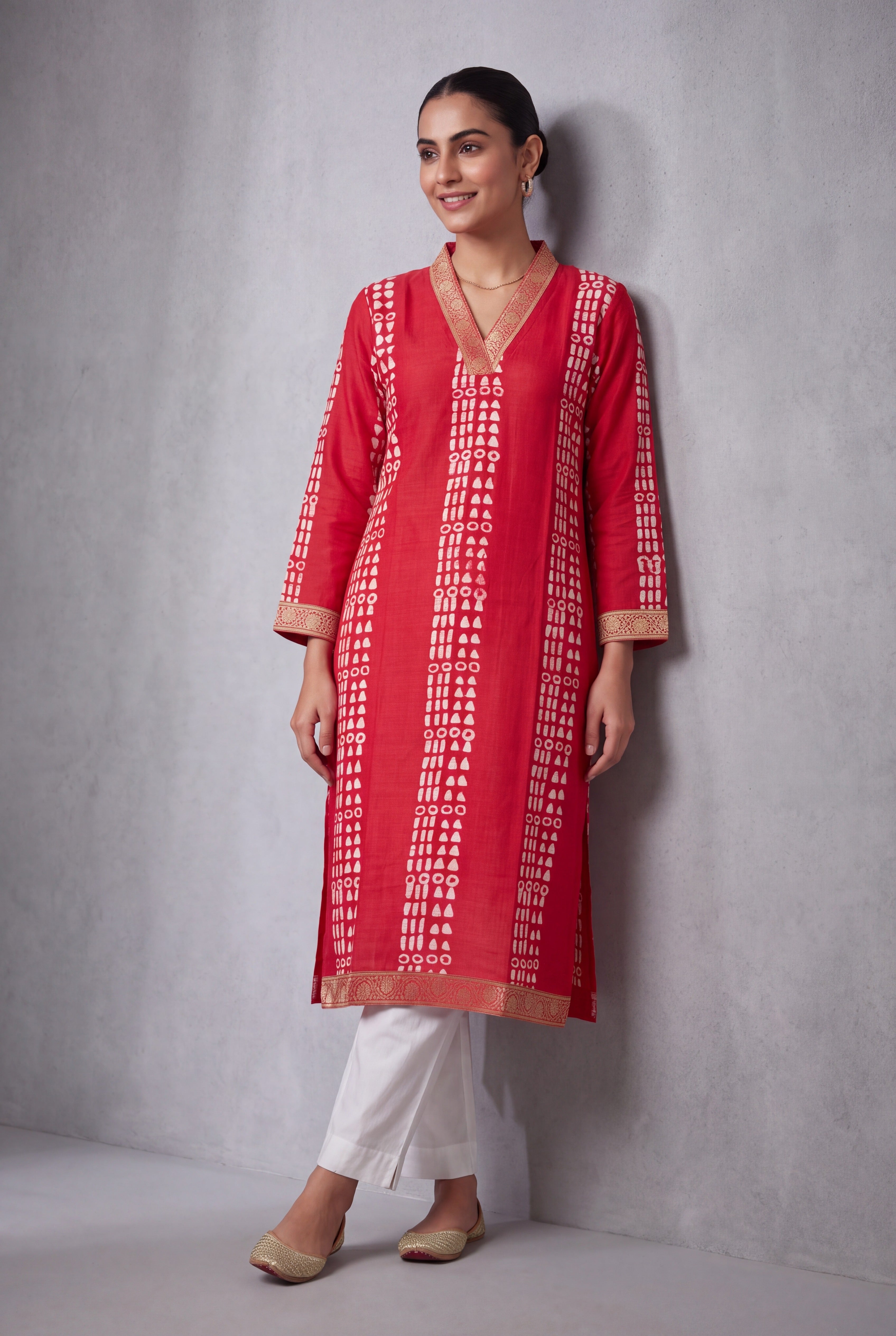 Cherry Red Ākṛti Kurti with Jaal Zariwork