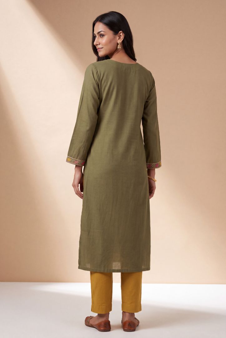 Mehndi Green Trivarṇa Kusuma Kurti with Floral threadwork
