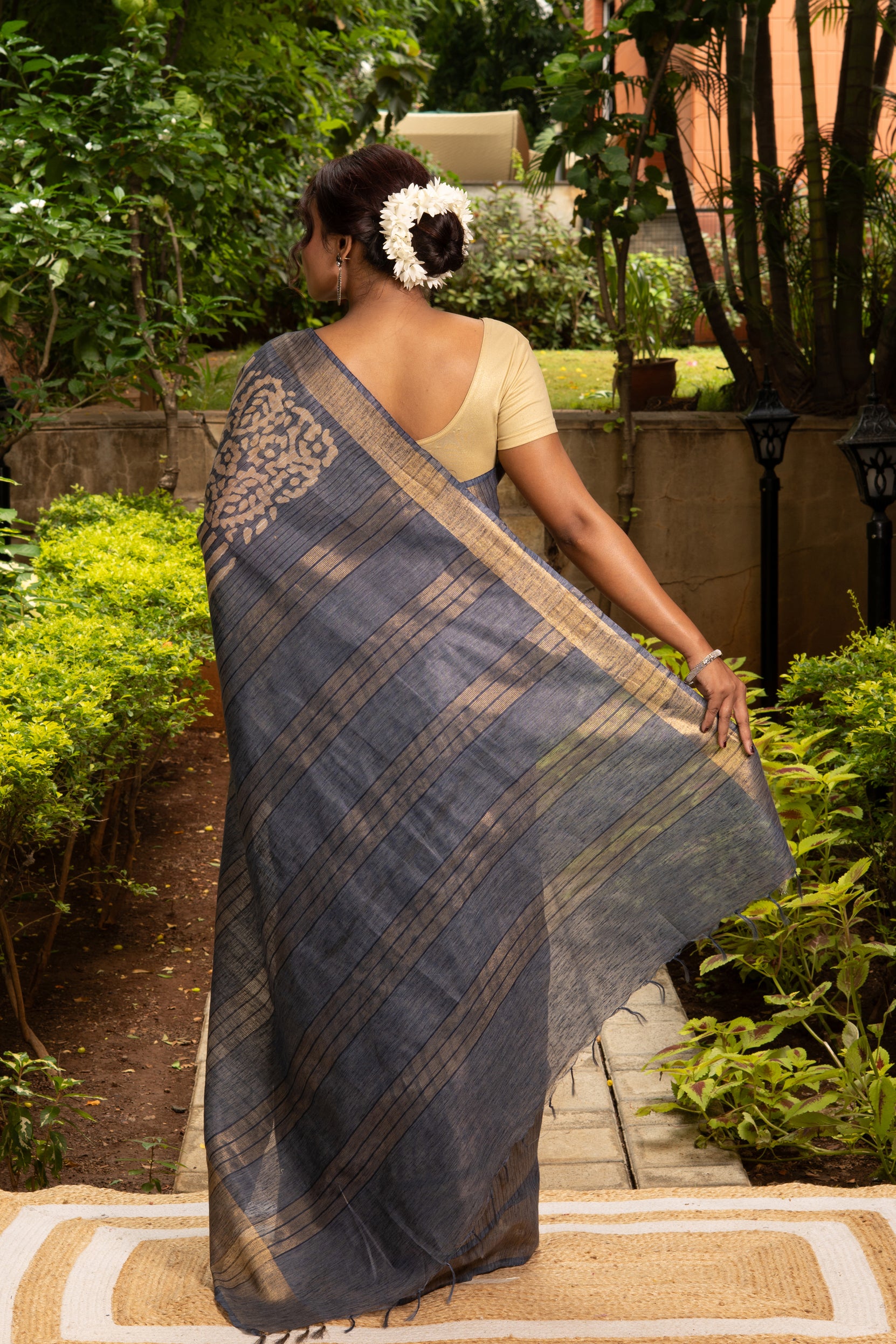 Greyish-Blue Tussar Silk Saree With Batik Print
