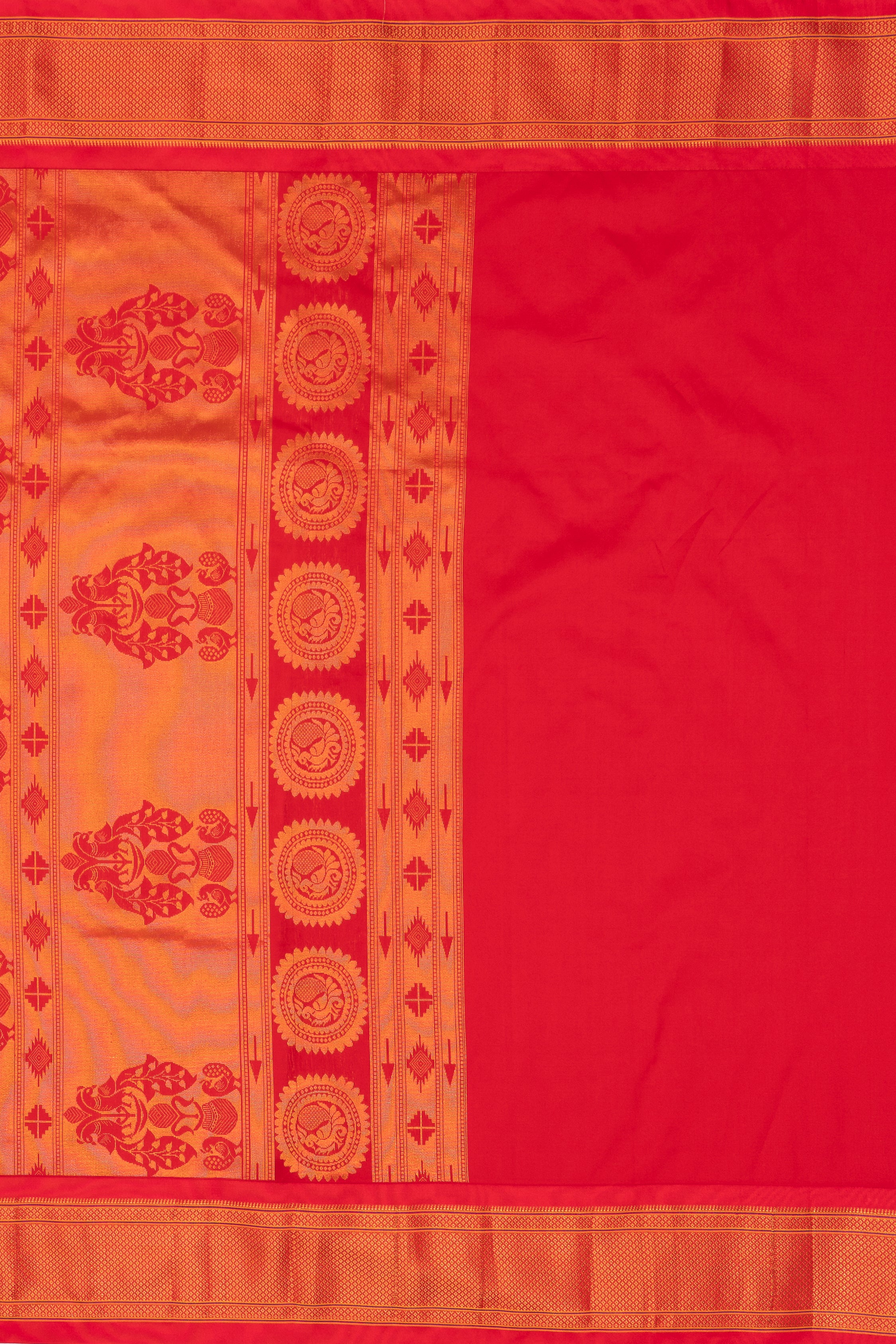 Mehndi Green Apurva Silk Paithani Saree with Karnaphulli Butti