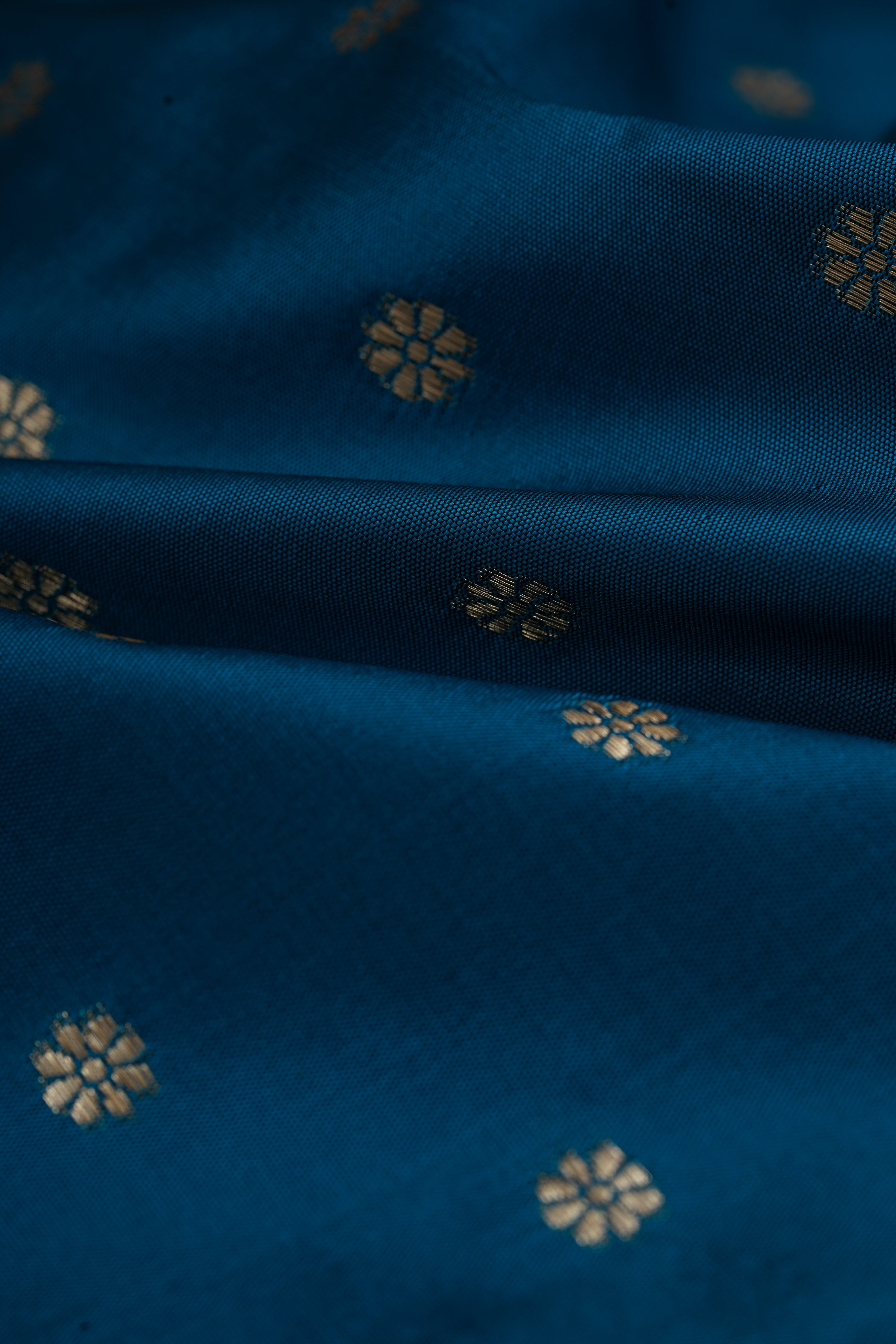 Morpankh Blue Apurva Silk Paithani Saree with Irkal Border and Kalanjali Butti