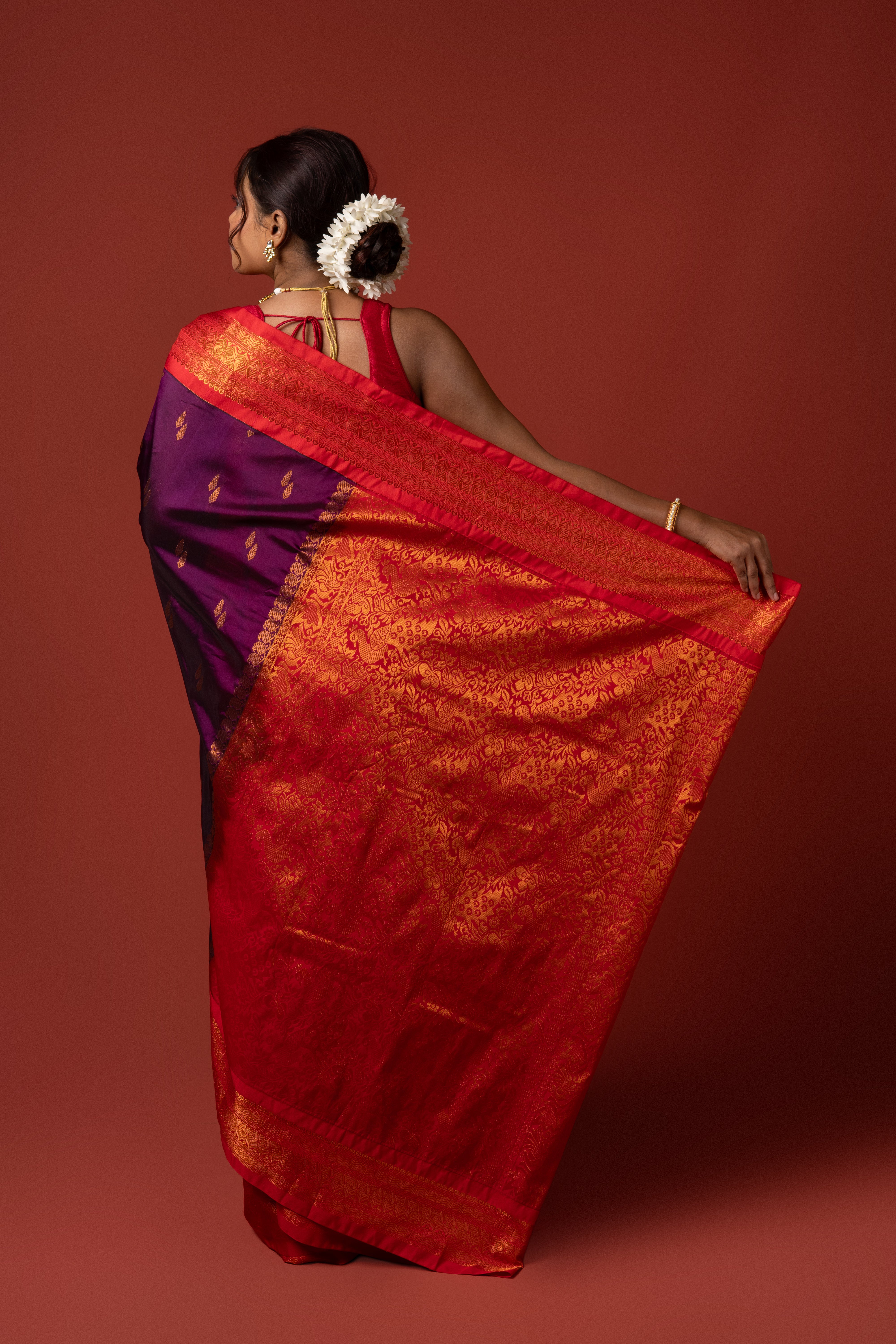 Wine Apurva Silk Paithani Saree