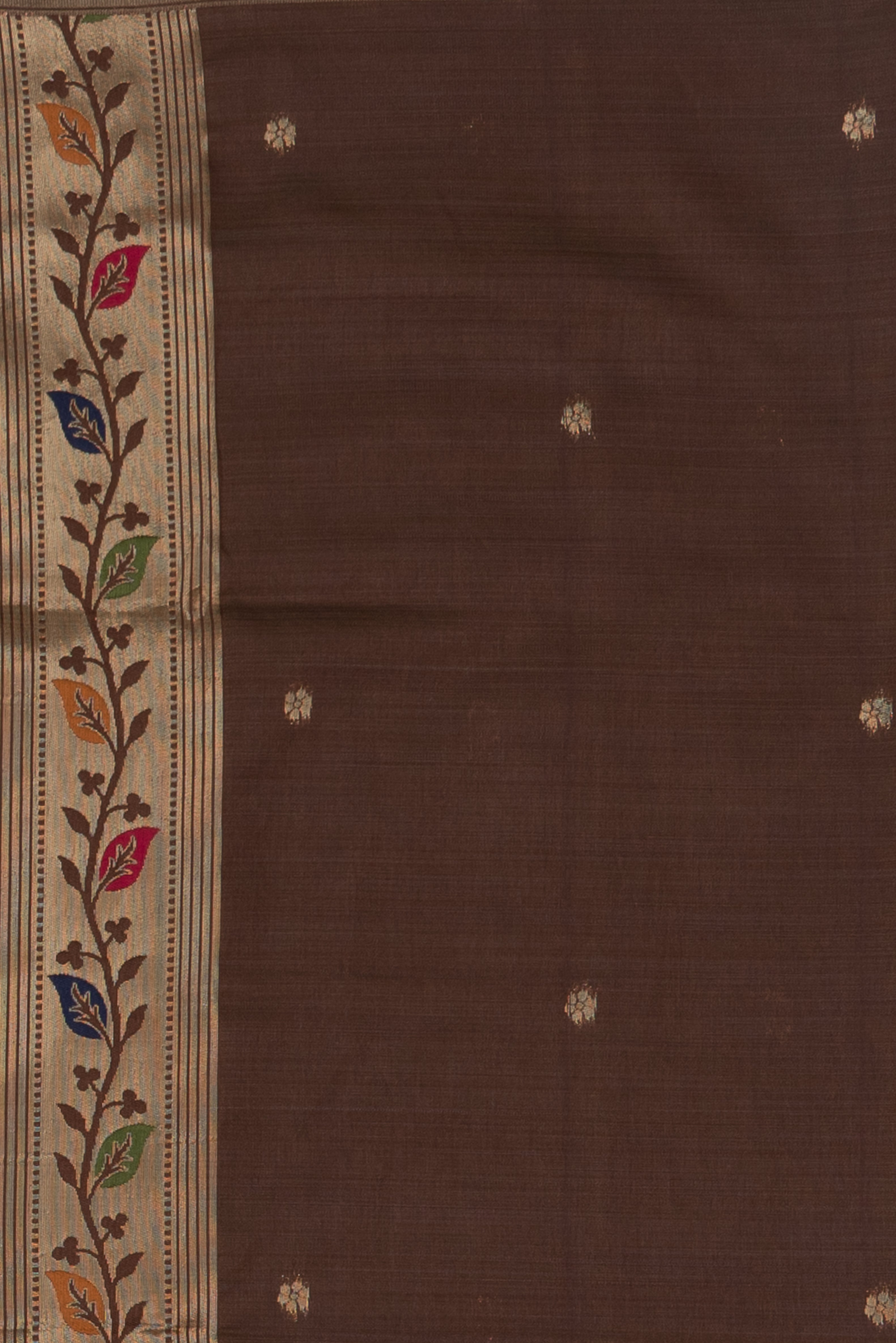 Cream Linen Paithani with Vriksh Pallu and contrast Coffee blouse