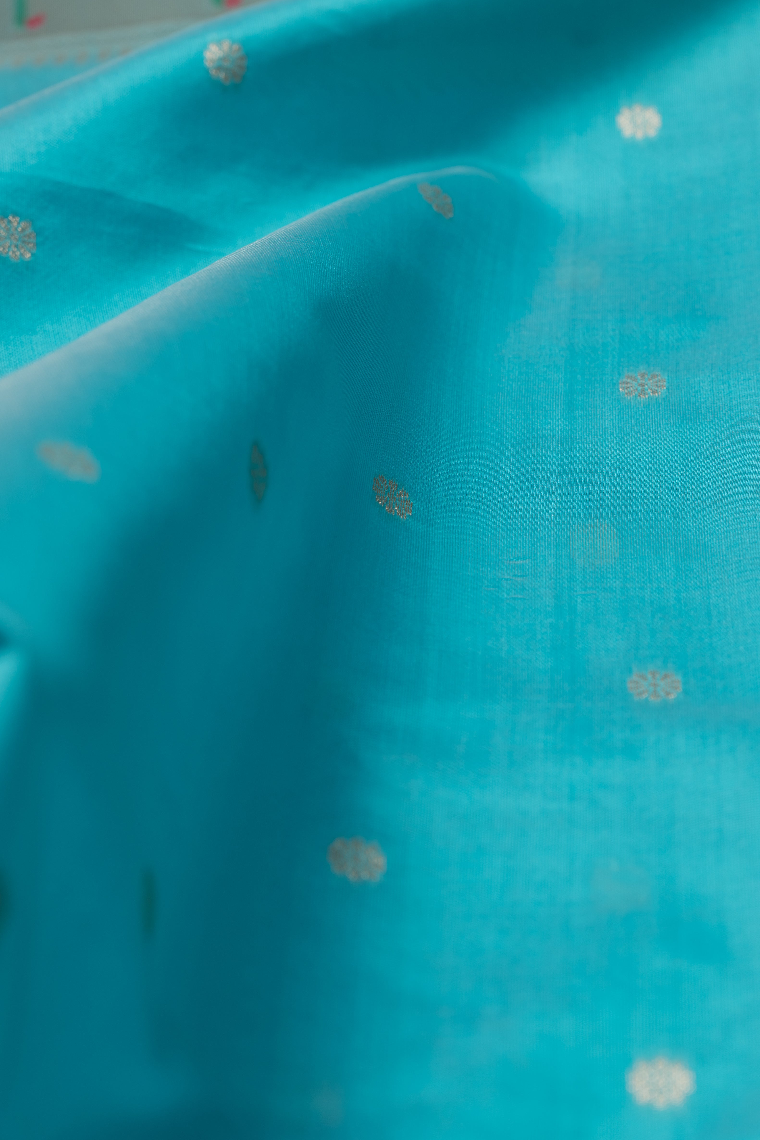 Sky Blue Raw Silk Paithani Saree with Munya border and Peacock Samay pallu