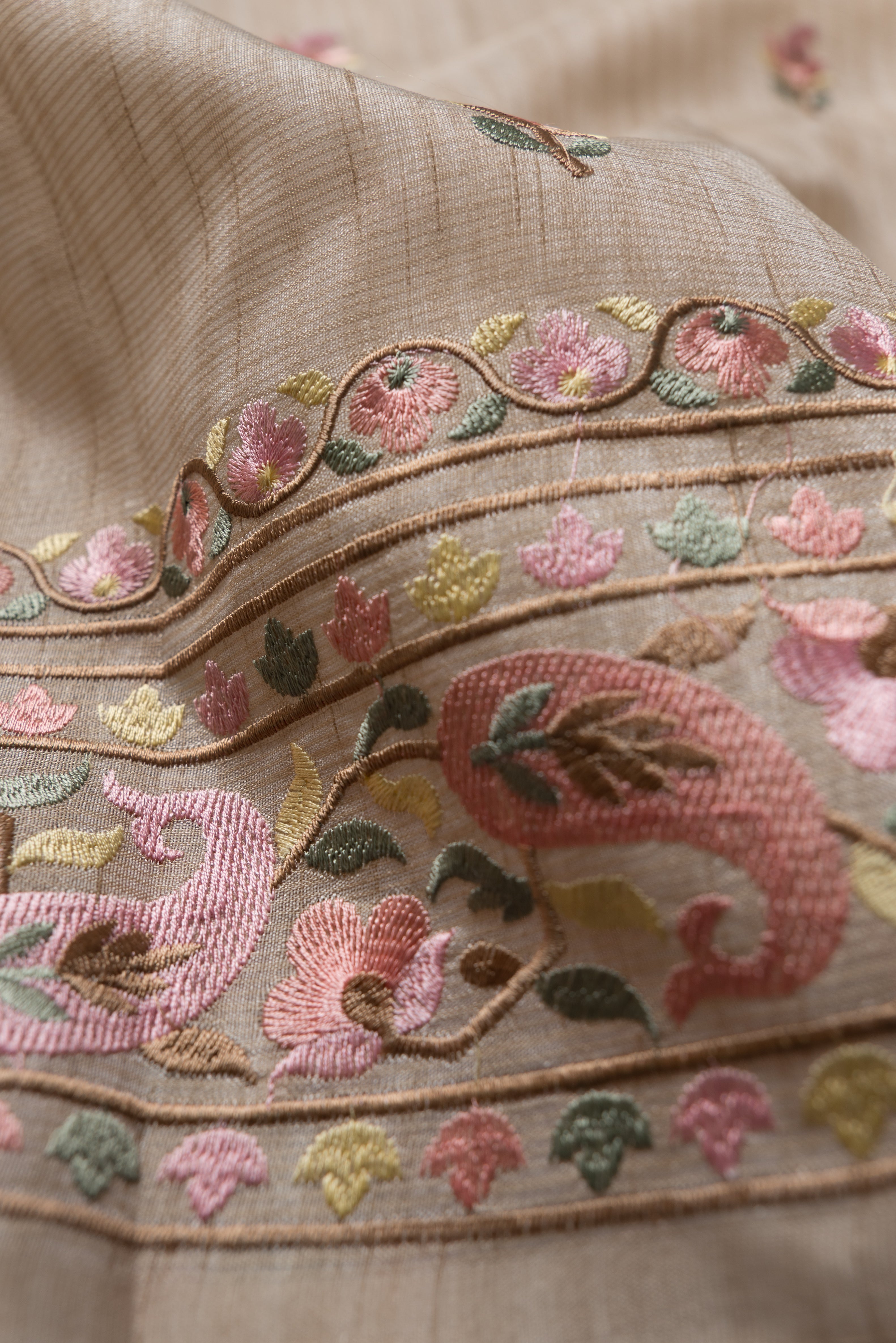 Cream Khadi Silk Saree with Pink Resham threadwork butti and border