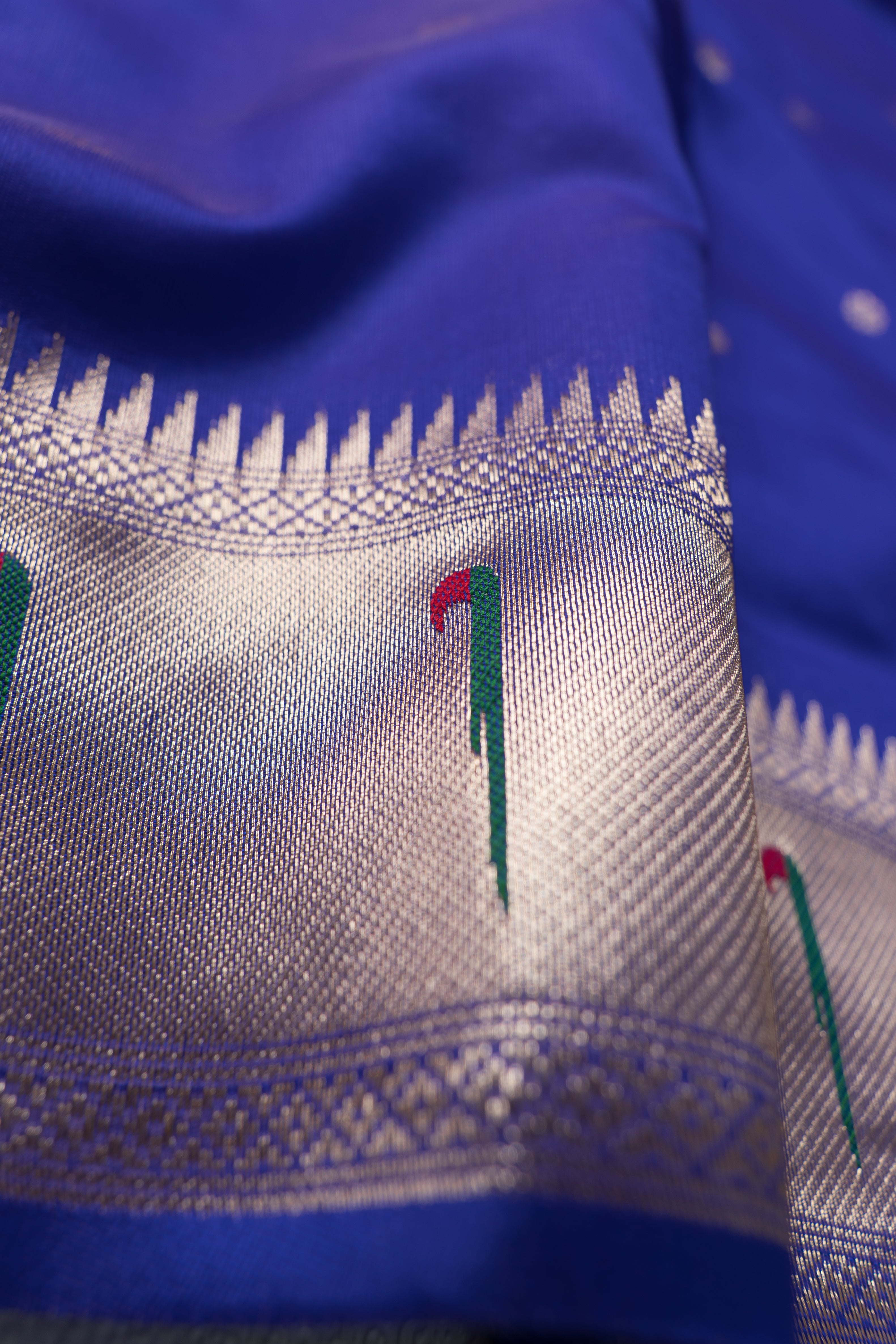 Mulberry Purple Raw Silk Paithani Saree with Munya border and Peacock Samay pallu