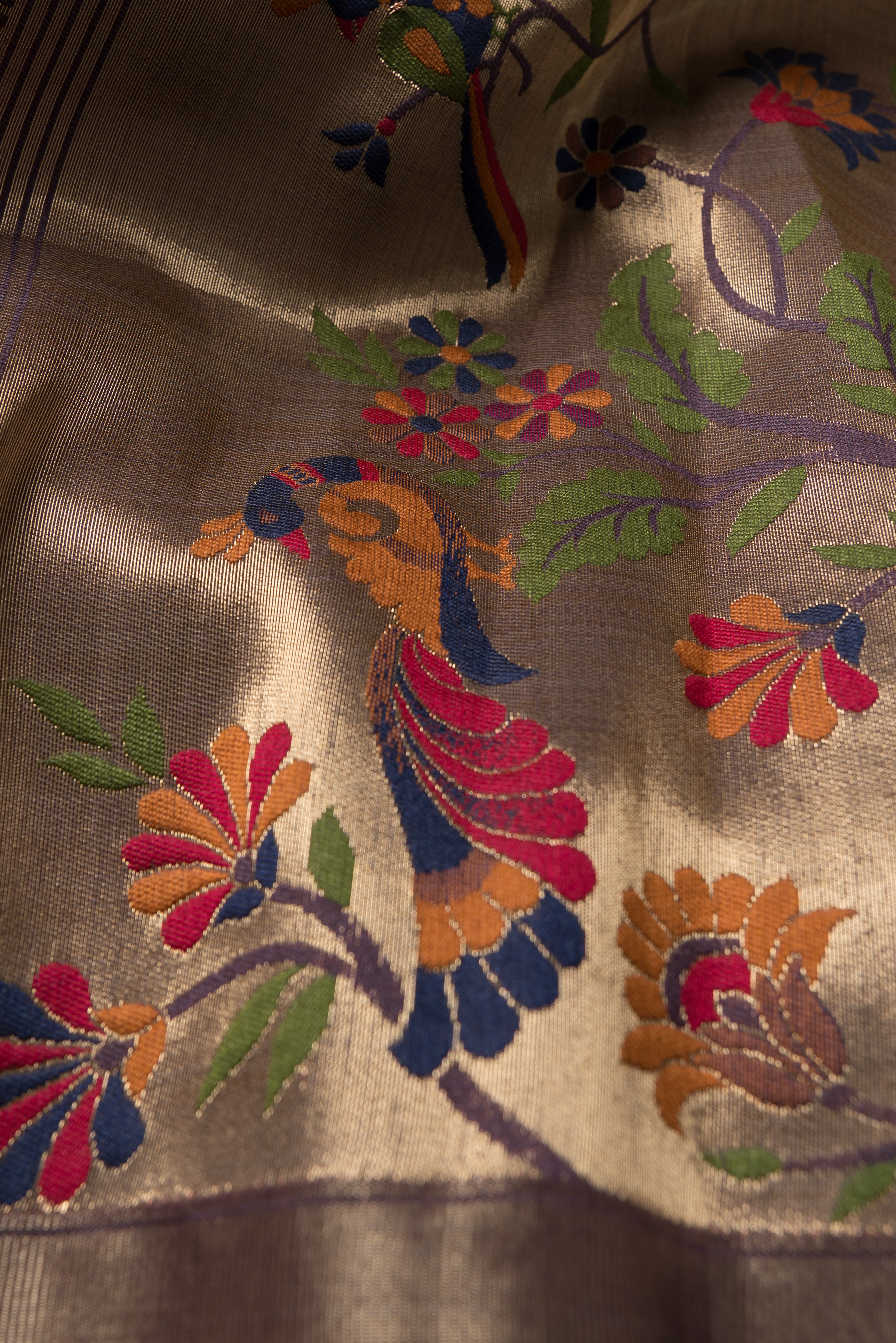 Pastel Purple Linen Paithani with Vriksh Pallu and contrast Dusky Purple blouse