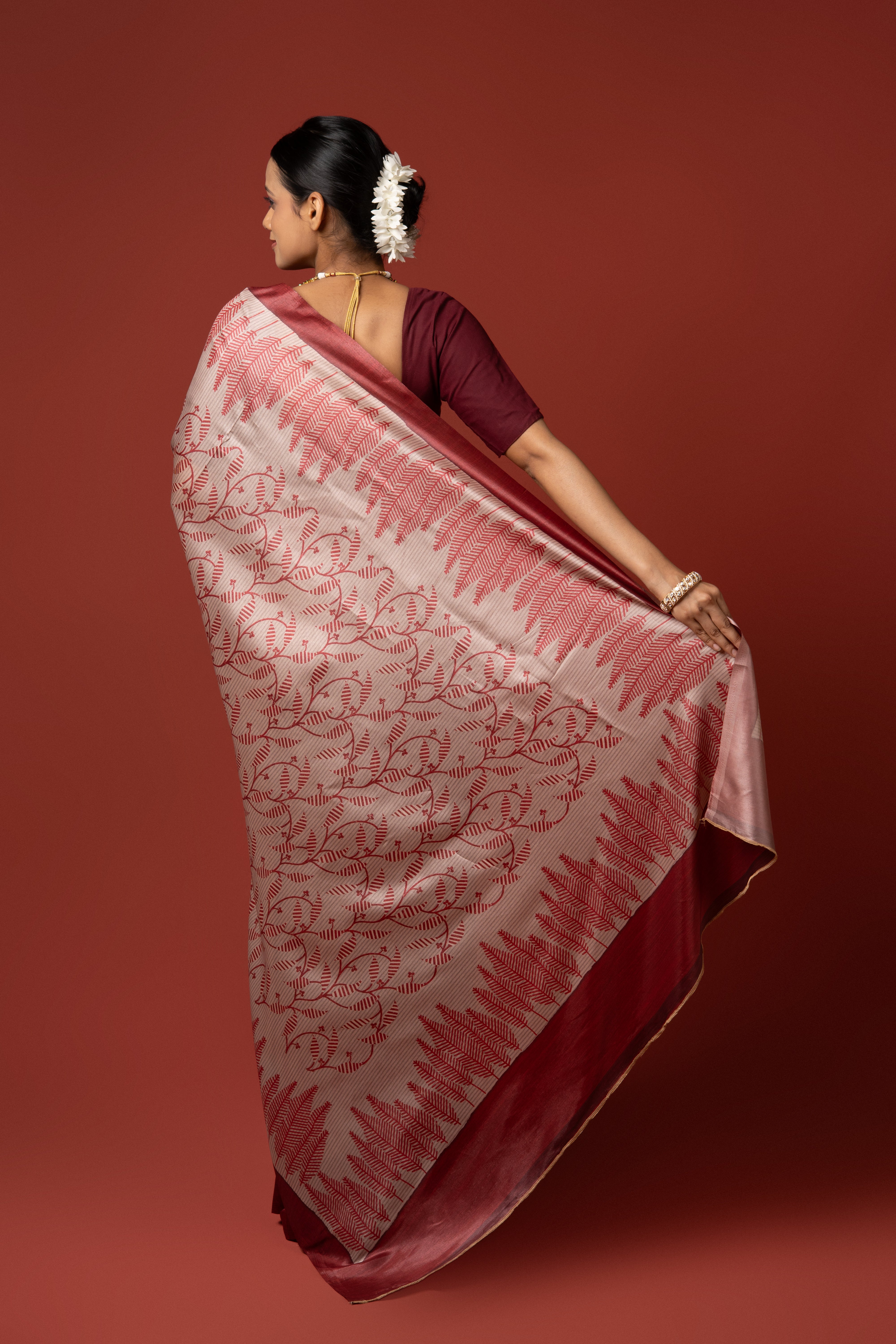 Beige And Red Crepe Silk Saree