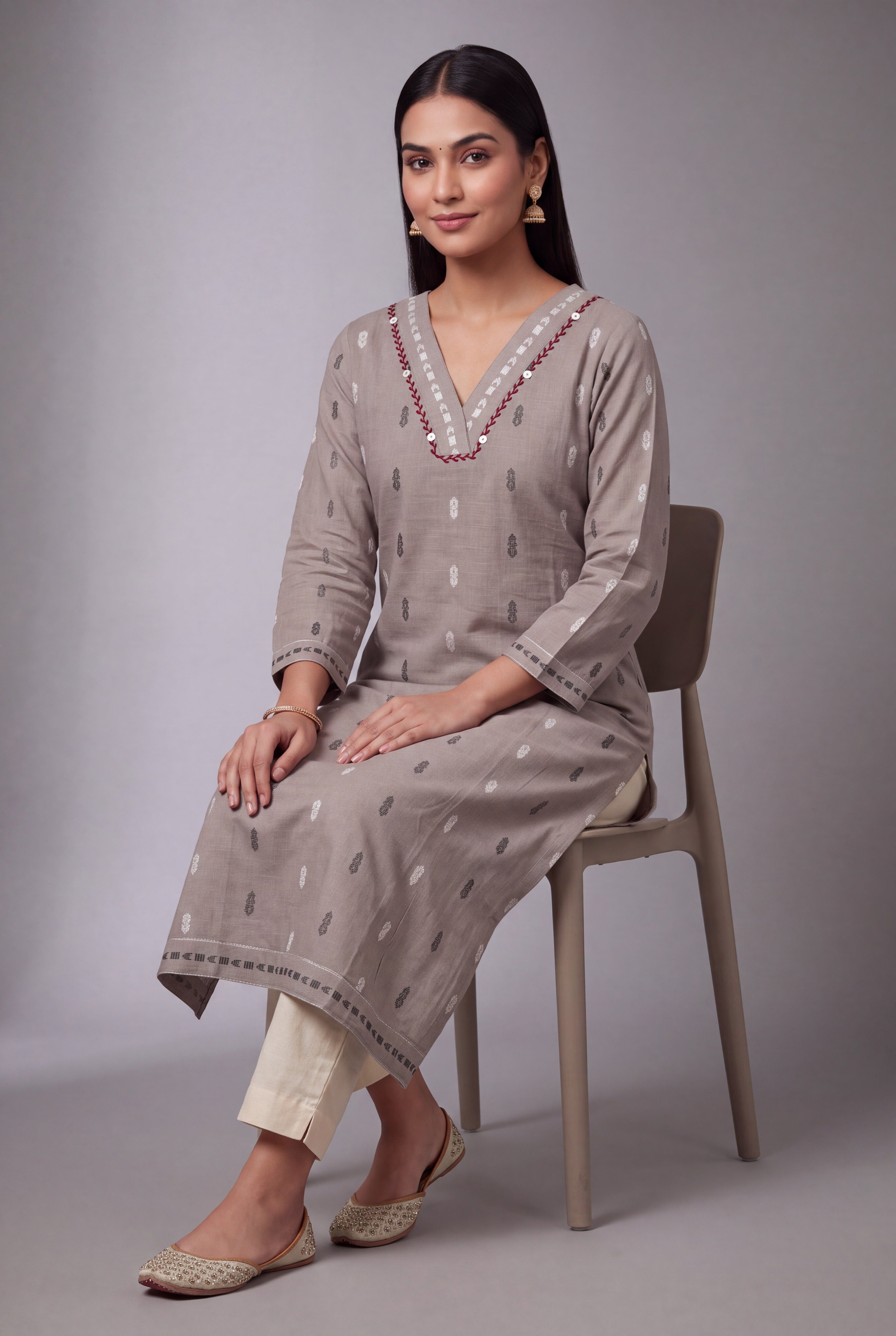 Earthy Grey Kapiśā Kurti