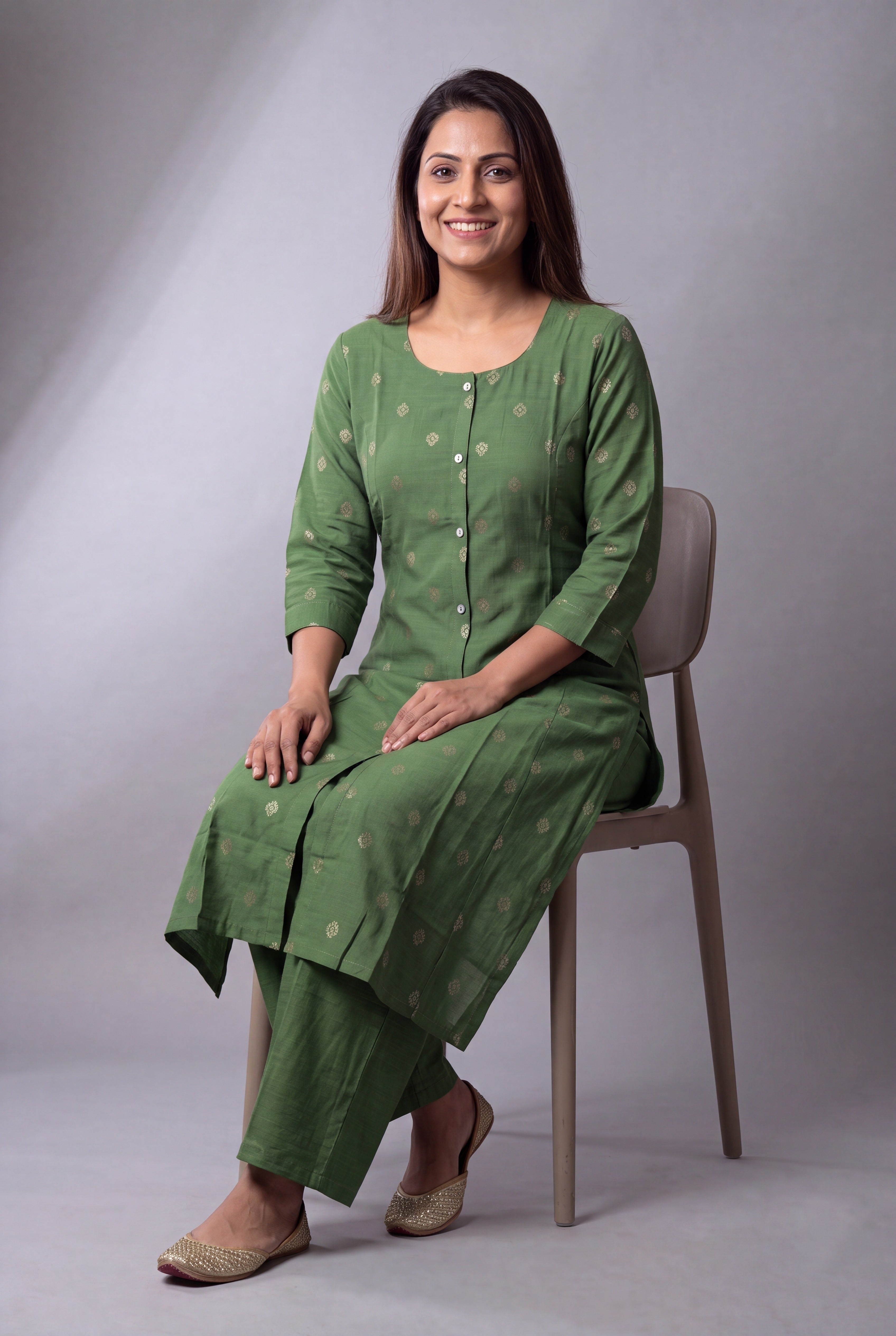Forest Green Kusumamālā Co-ord Set with Silver Zari butti