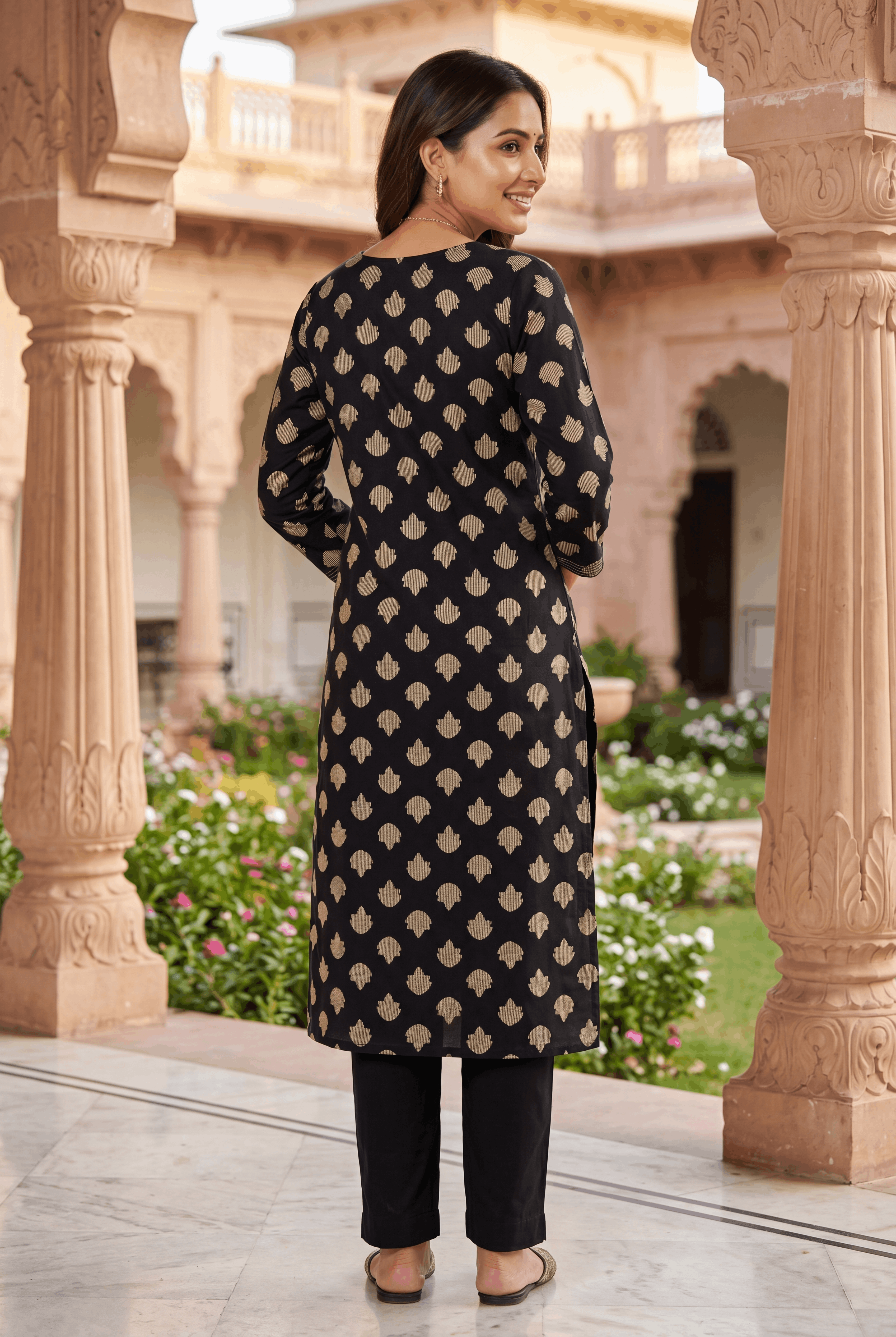 Black Cotton Kusumavali Kurti