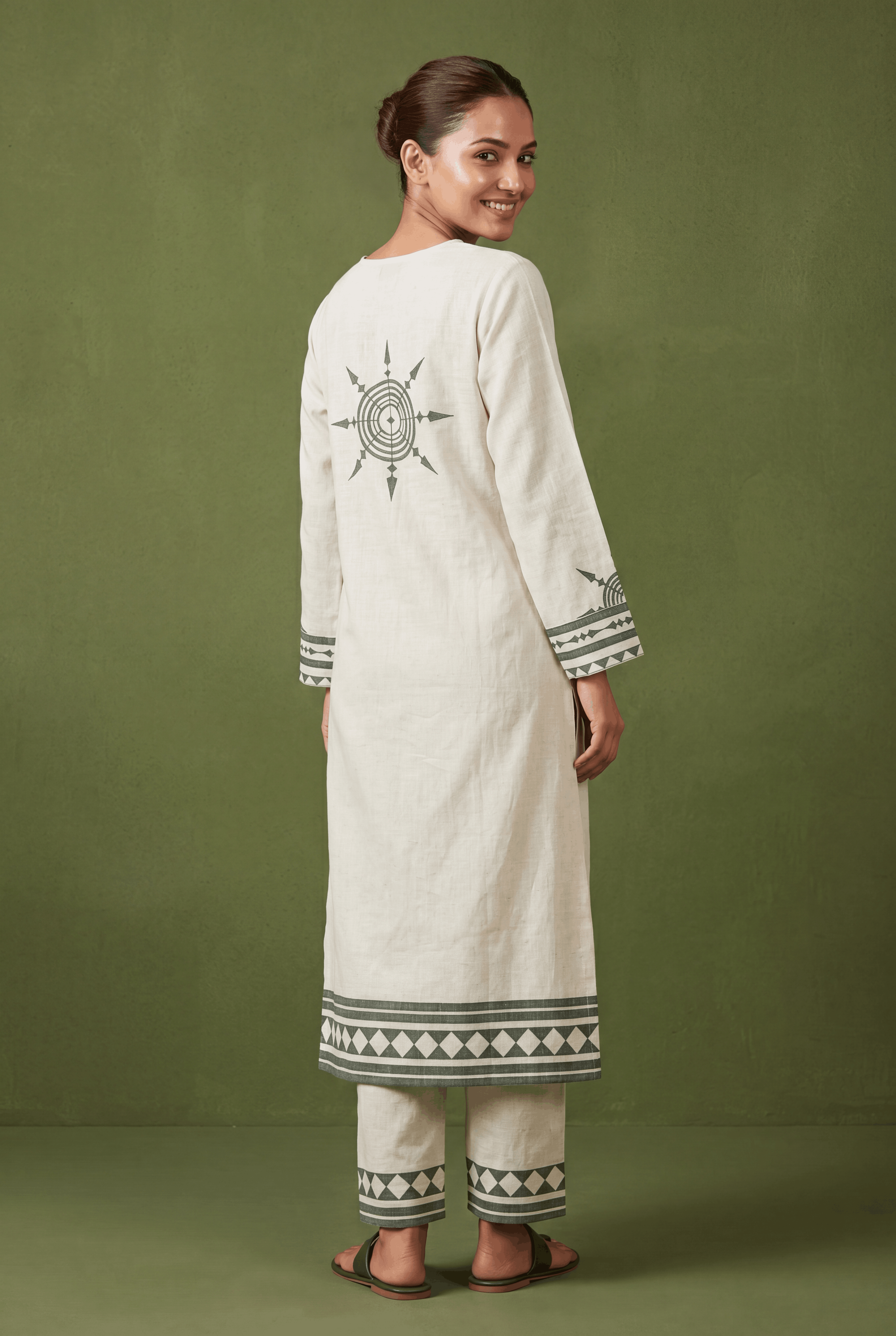 Cream Khadi Cotton Kurti with Olive Venuvadini Warli Print