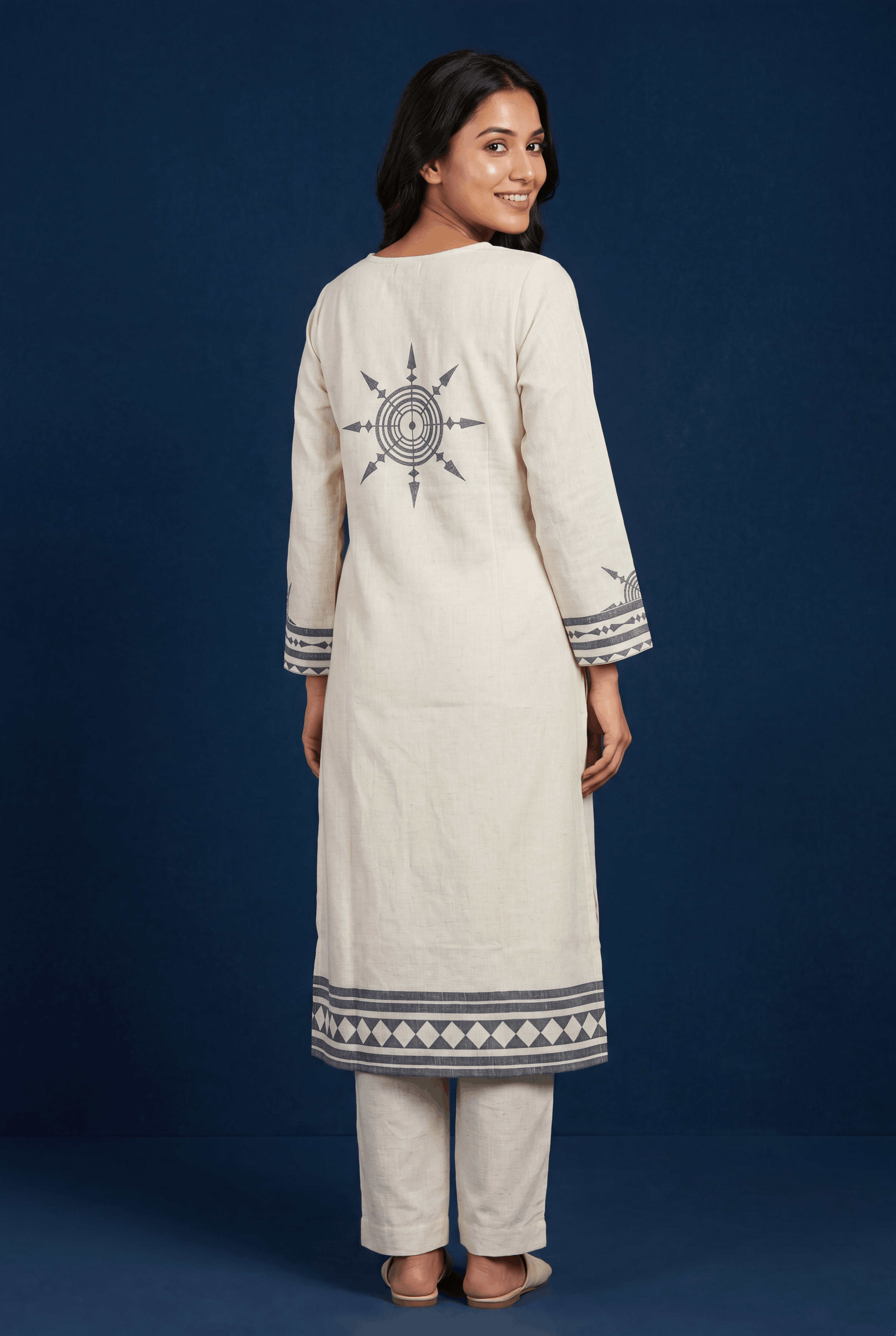Cream Khadi Cotton Kurti with Blue Venuvadini Warli Print