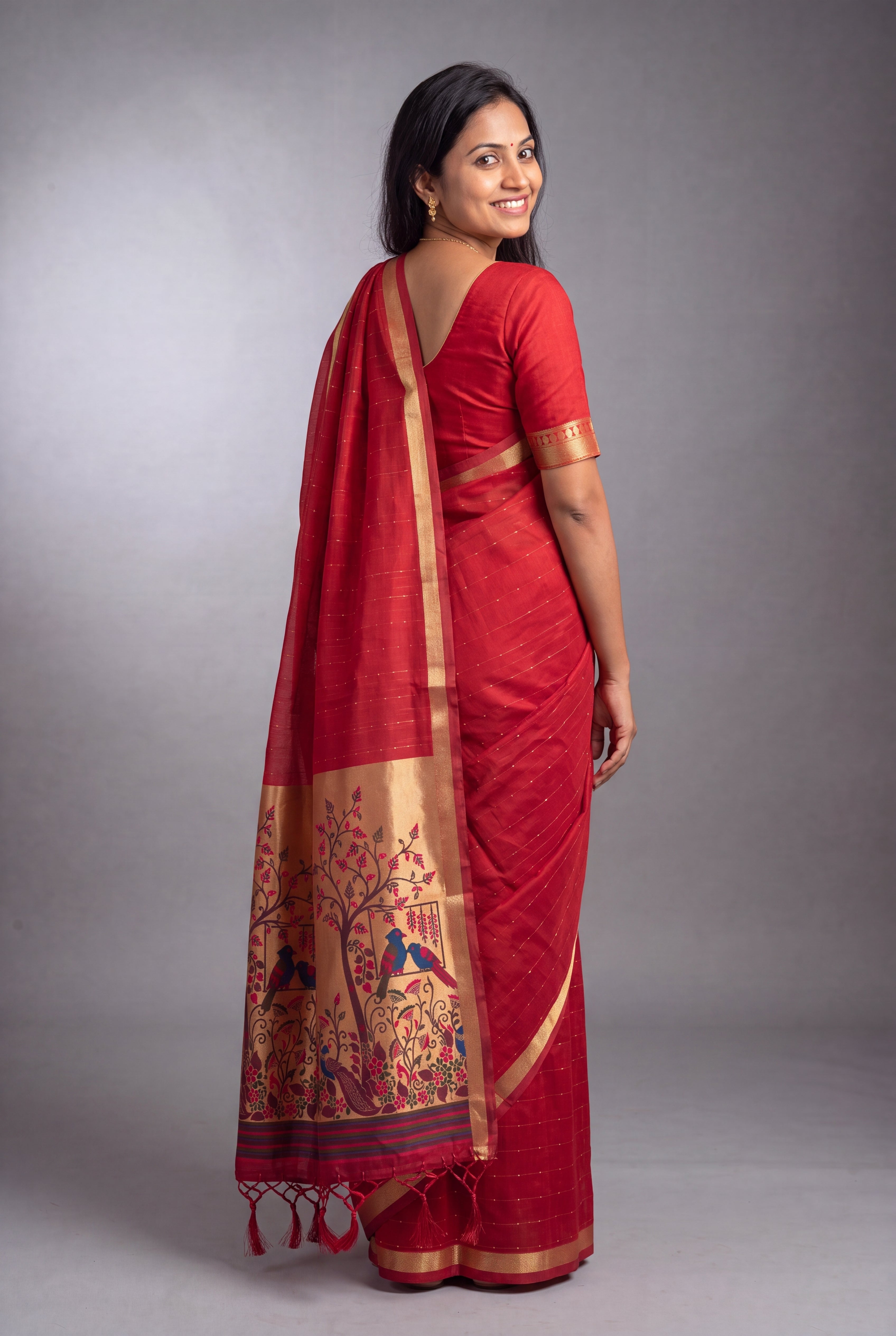 Red Jamdhani Cotton Paithani with Tarumayura Pallu and Lakdipatta border