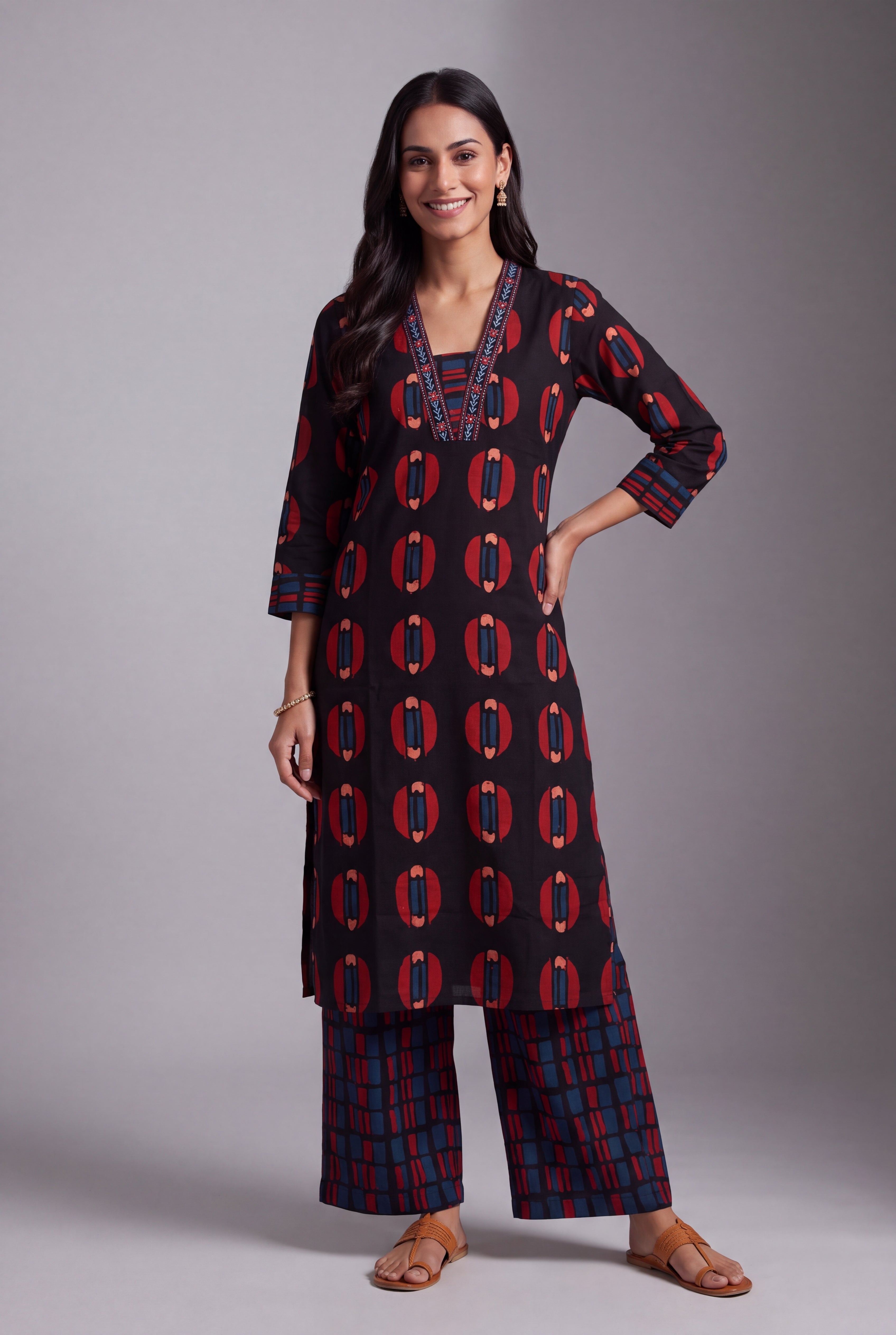Black Śyāma Co-ord Set with Windowpane Palazzo pants