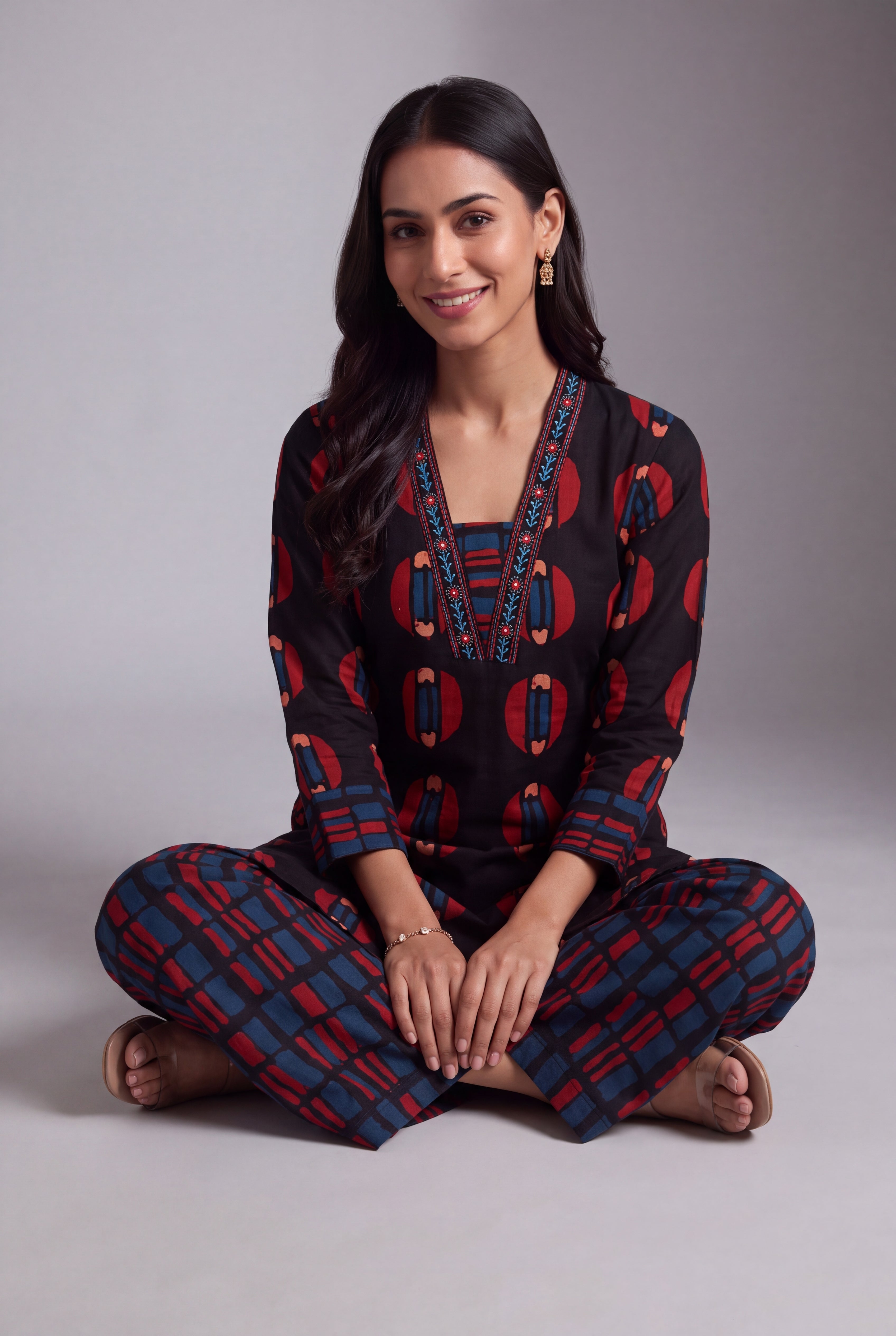 Black Śyāma Co-ord Set with Windowpane Palazzo pants