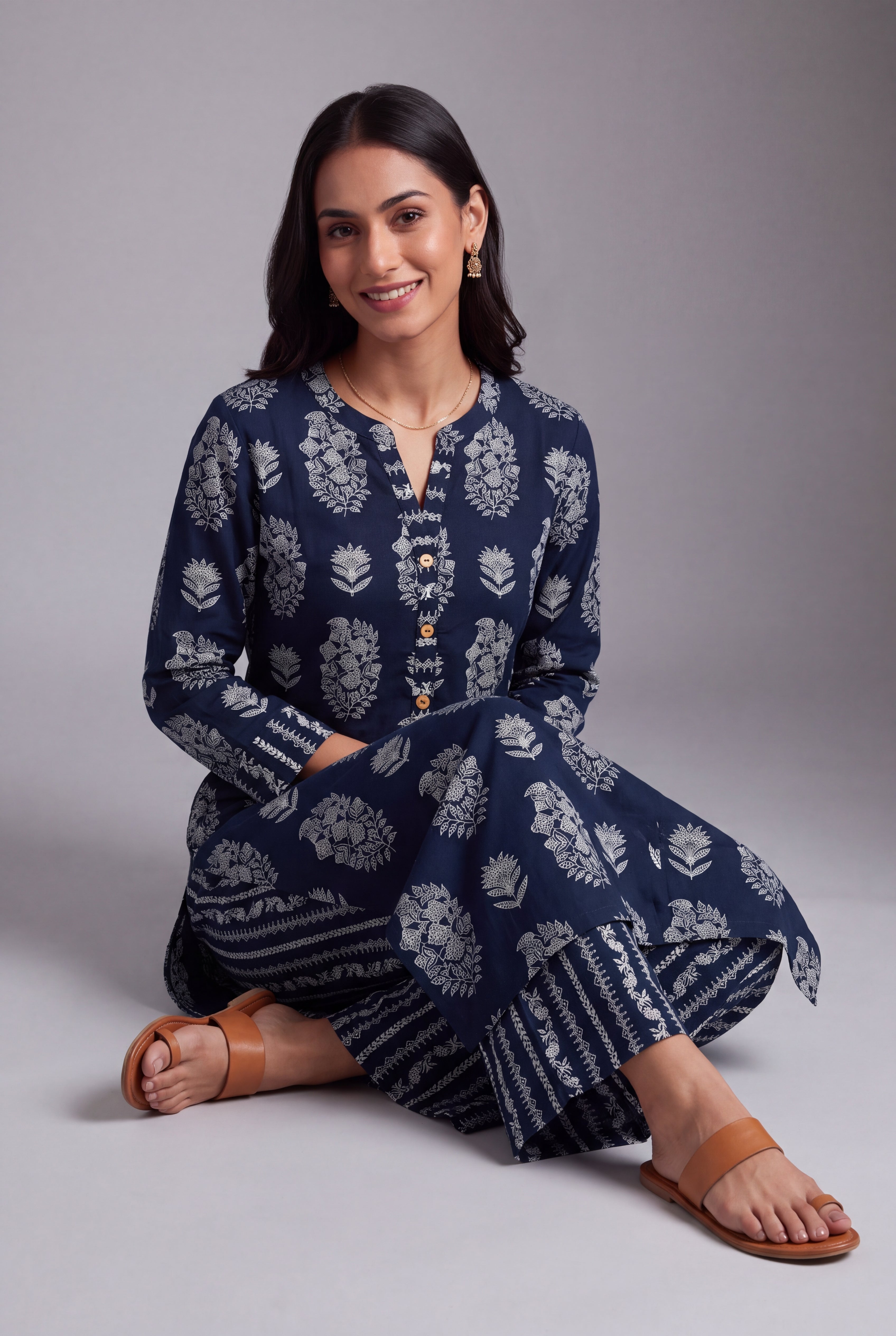 Sapphire Blue Latā Co-ord Set with Mandarin collar