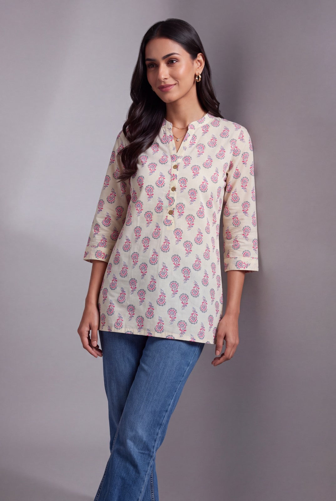 Cream Pure Cotton Pāṭalā Short Kurti with Mandarin Collar