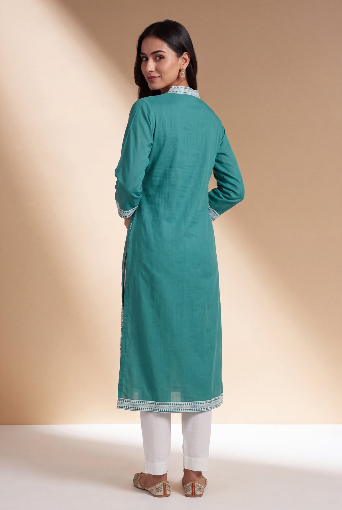 Sea Green Kusuma Laherī Kurti with Ivory threadwork motifs
