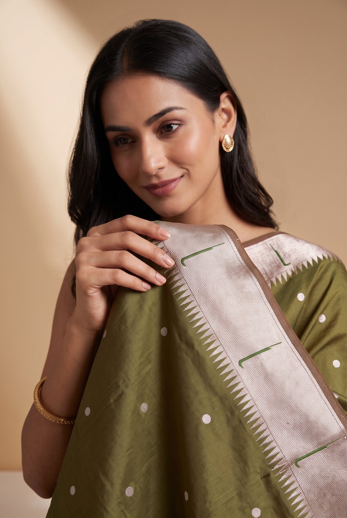 Mehndi Green Apurva Silk Paithani Saree with Chitrakusuma Pallu and Munya border