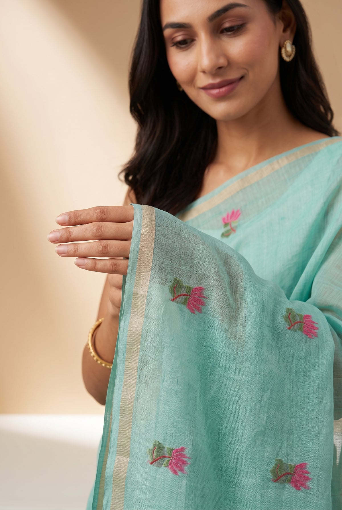 Sea Green Jamdhani Cotton Paithani Saree with Resham Lotus butti and Nīlapakṣīpallu Pallu