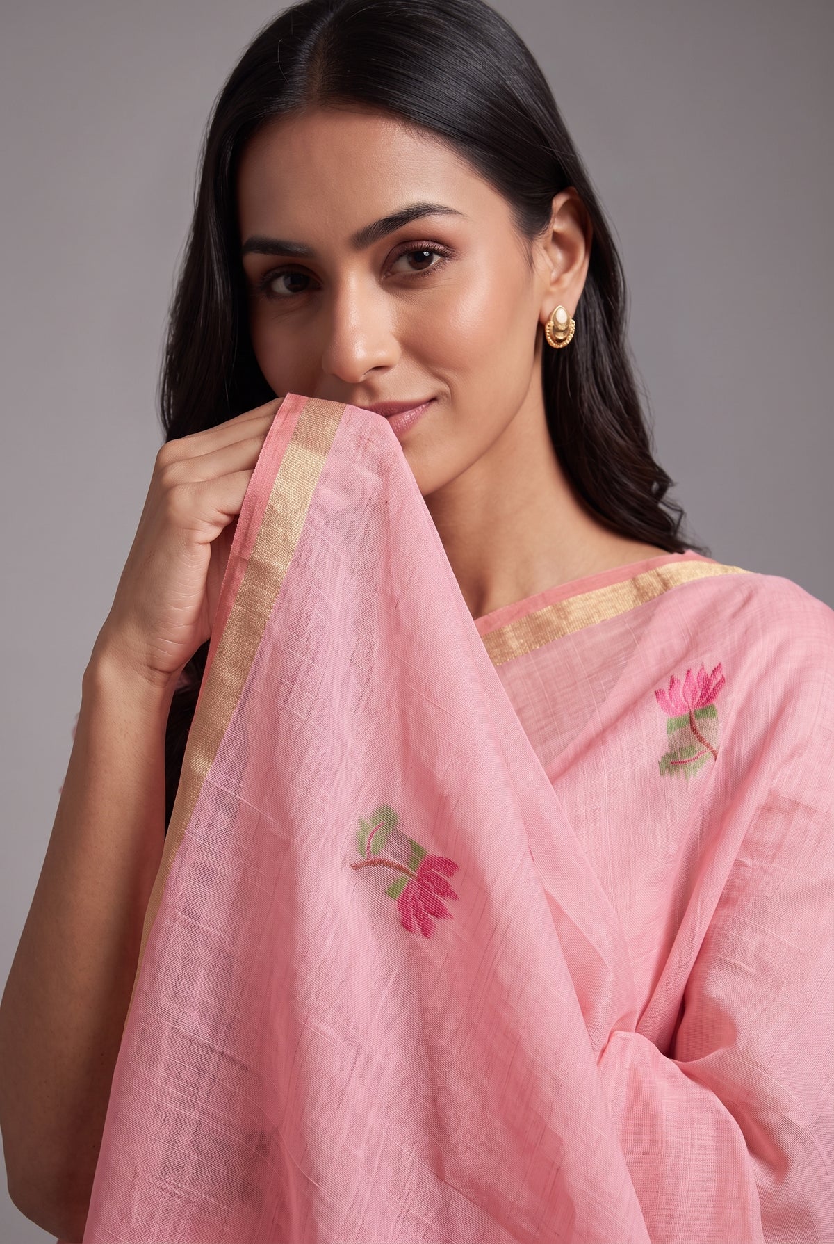 Carnation Pink Jamdhani Cotton Paithani Saree with Resham Lotus butti and Nīlapakṣīpallu Pallu