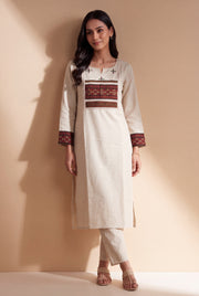 Cream Khadi Cotton Kurti with Rose Patchwork Cuffs and Vajrāvalī Yoke