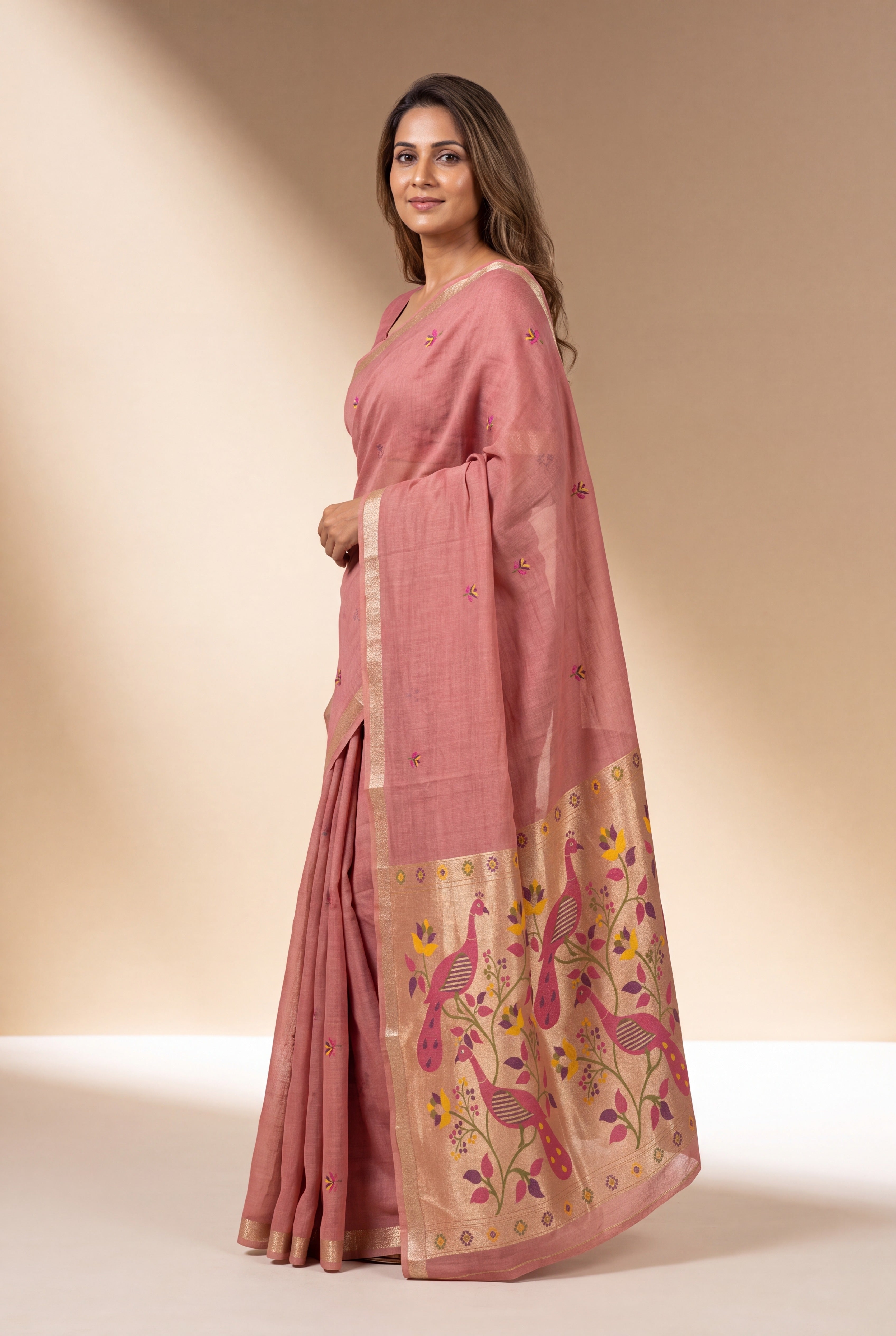 Pastel Pink Jamdhani Cotton Paithani Saree with Aṣṭamayūra Pallu and Floral b...