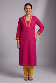 Rani Pink Cotton Kurti with Kanakbindu threadwork