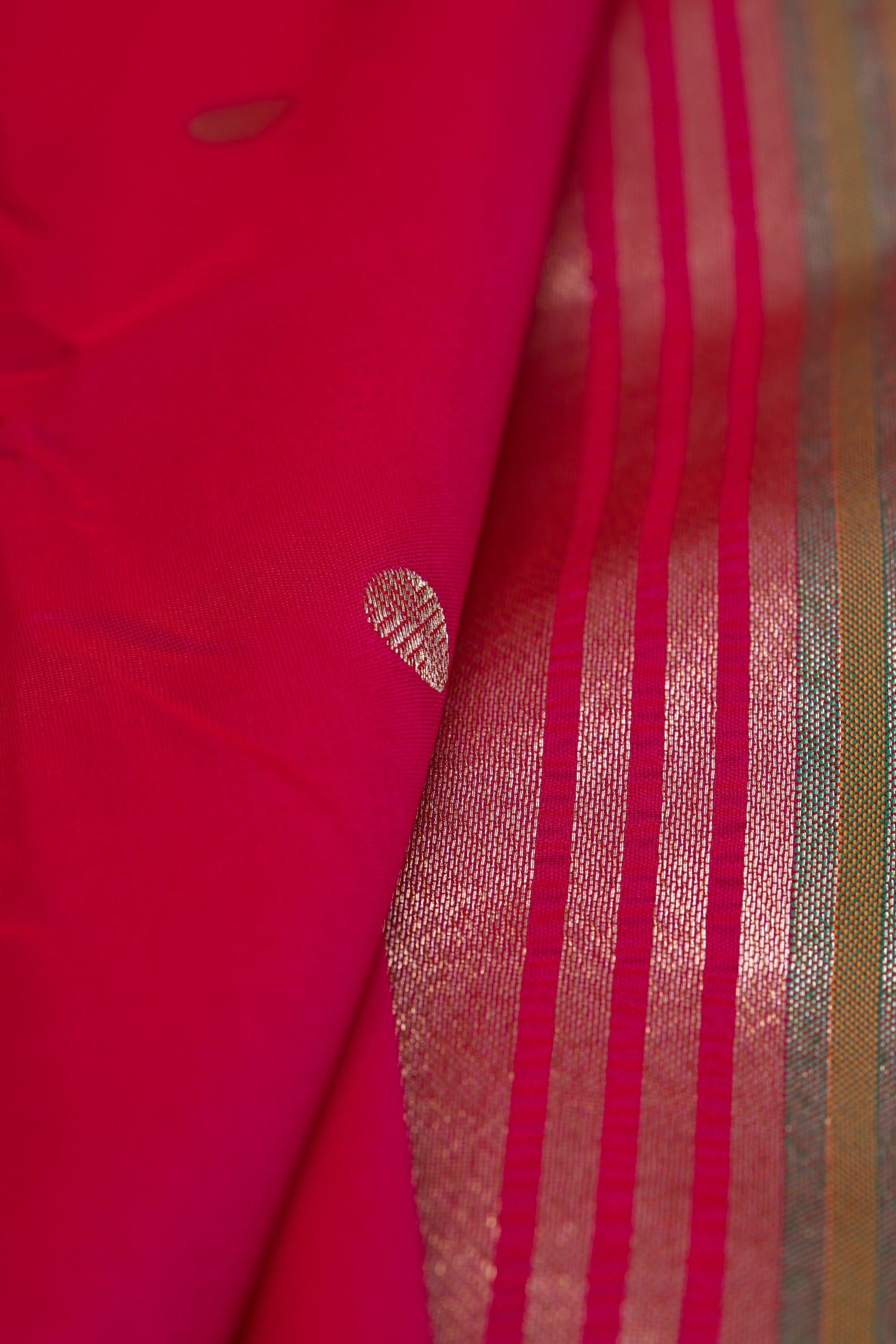 Rani Pink Katan Silk Paithani Saree with Padma–Śuka–Mayūra Pallu and Zari butti