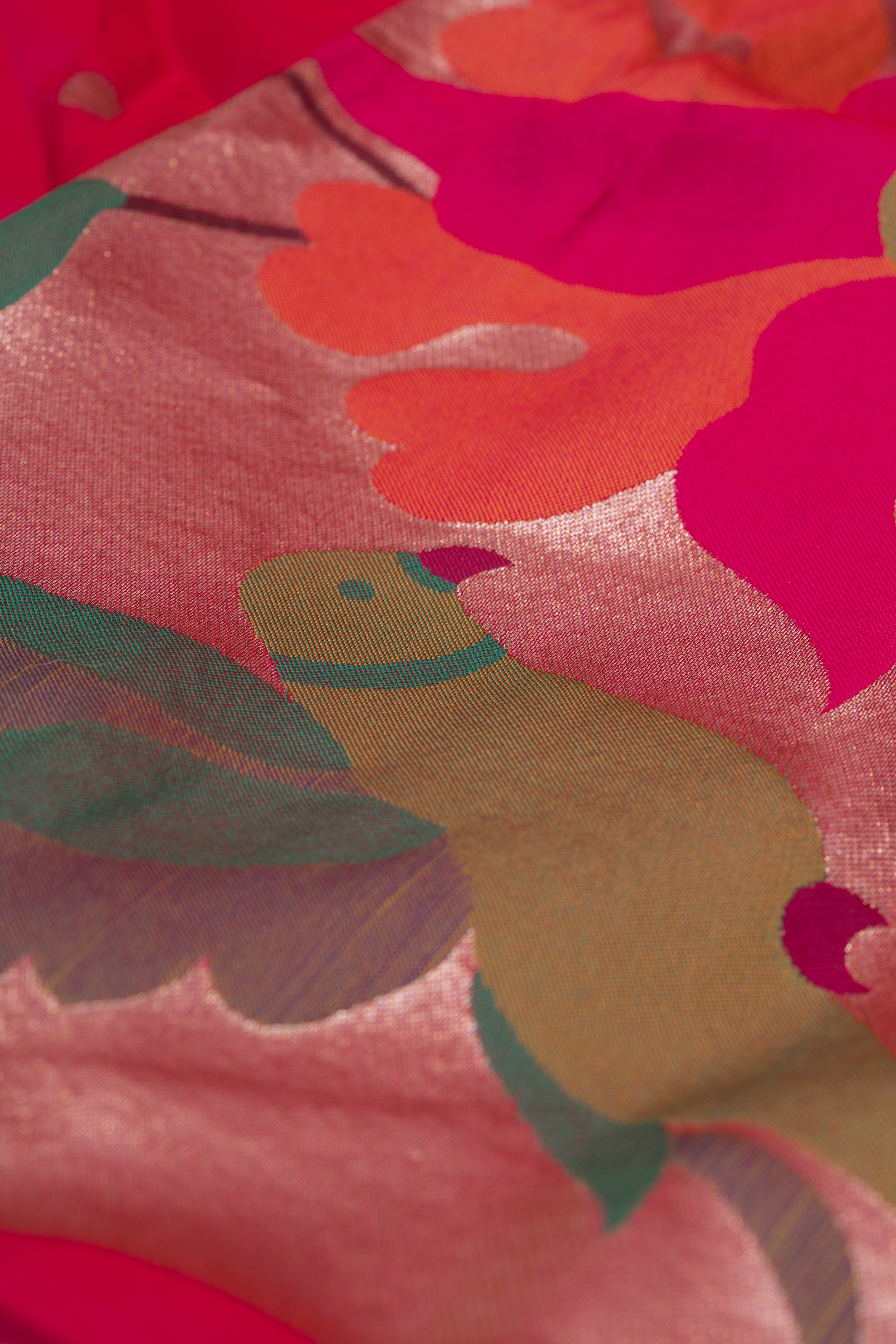 Rani Pink Katan Silk Paithani Saree with Padma–Śuka–Mayūra Pallu and Zari butti