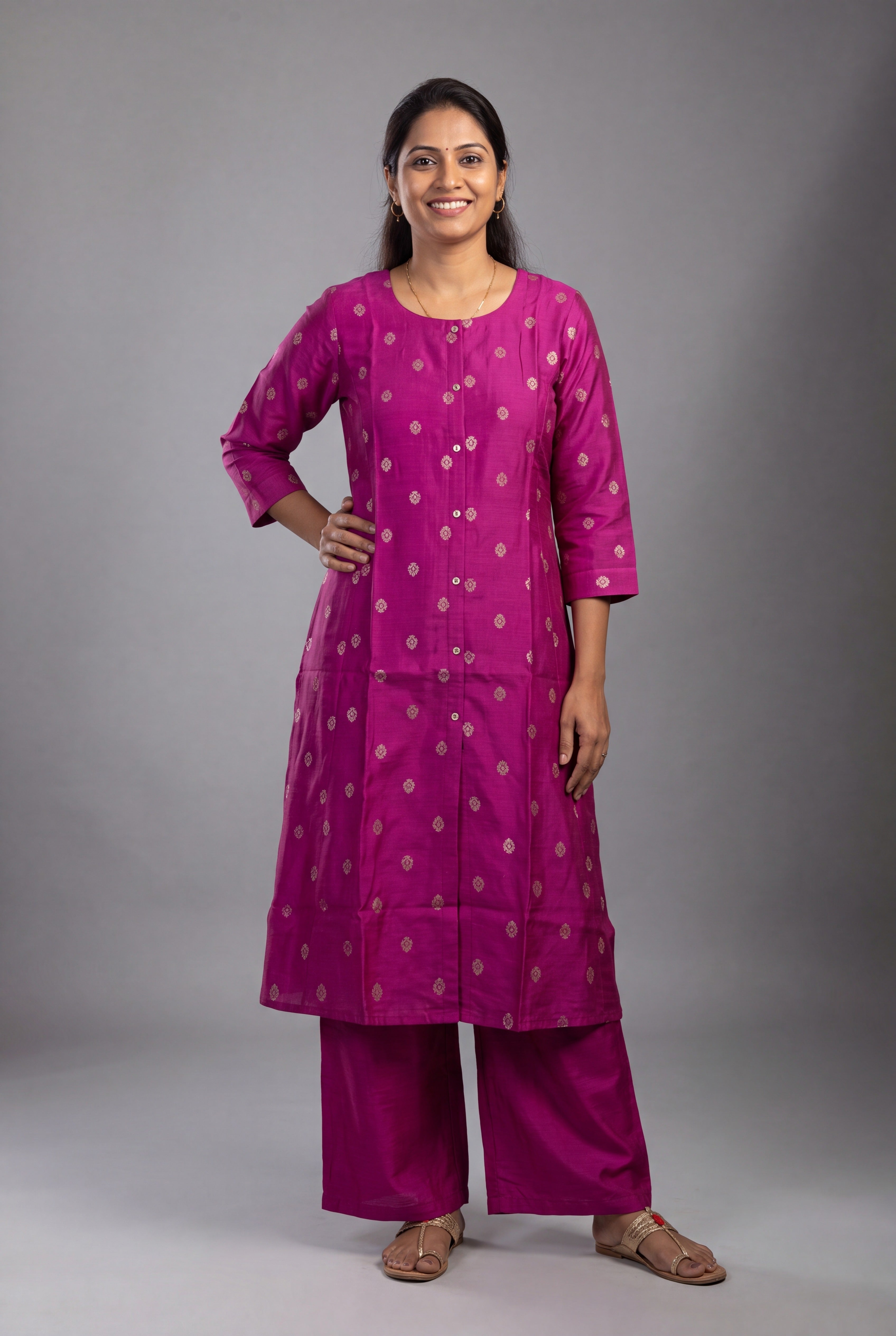 Rani Pink Kusumamālā Co-ord Set with Gold Zari butti