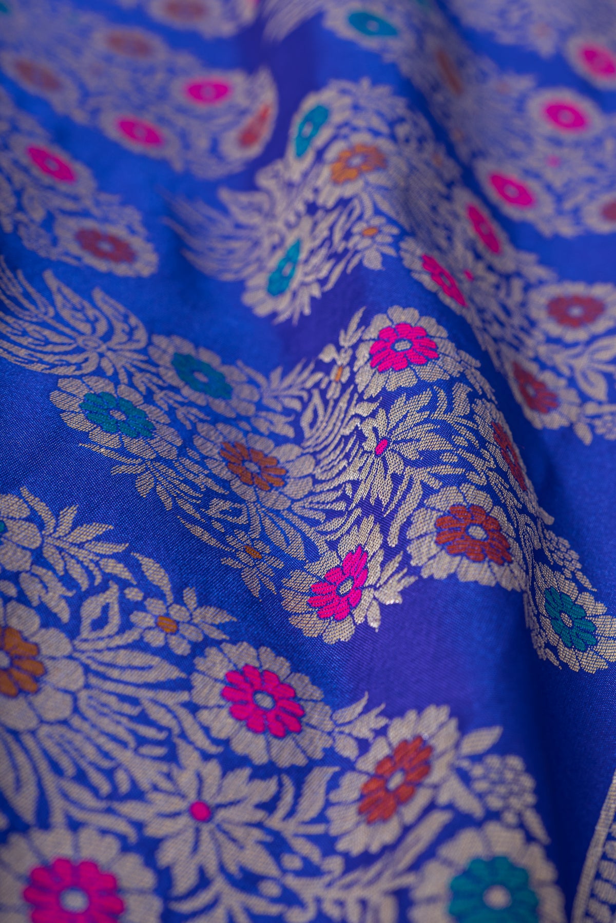 Royal Blue Katan Silk Banarasi Saree  with Multi Checks and Rang Kaad Pallu